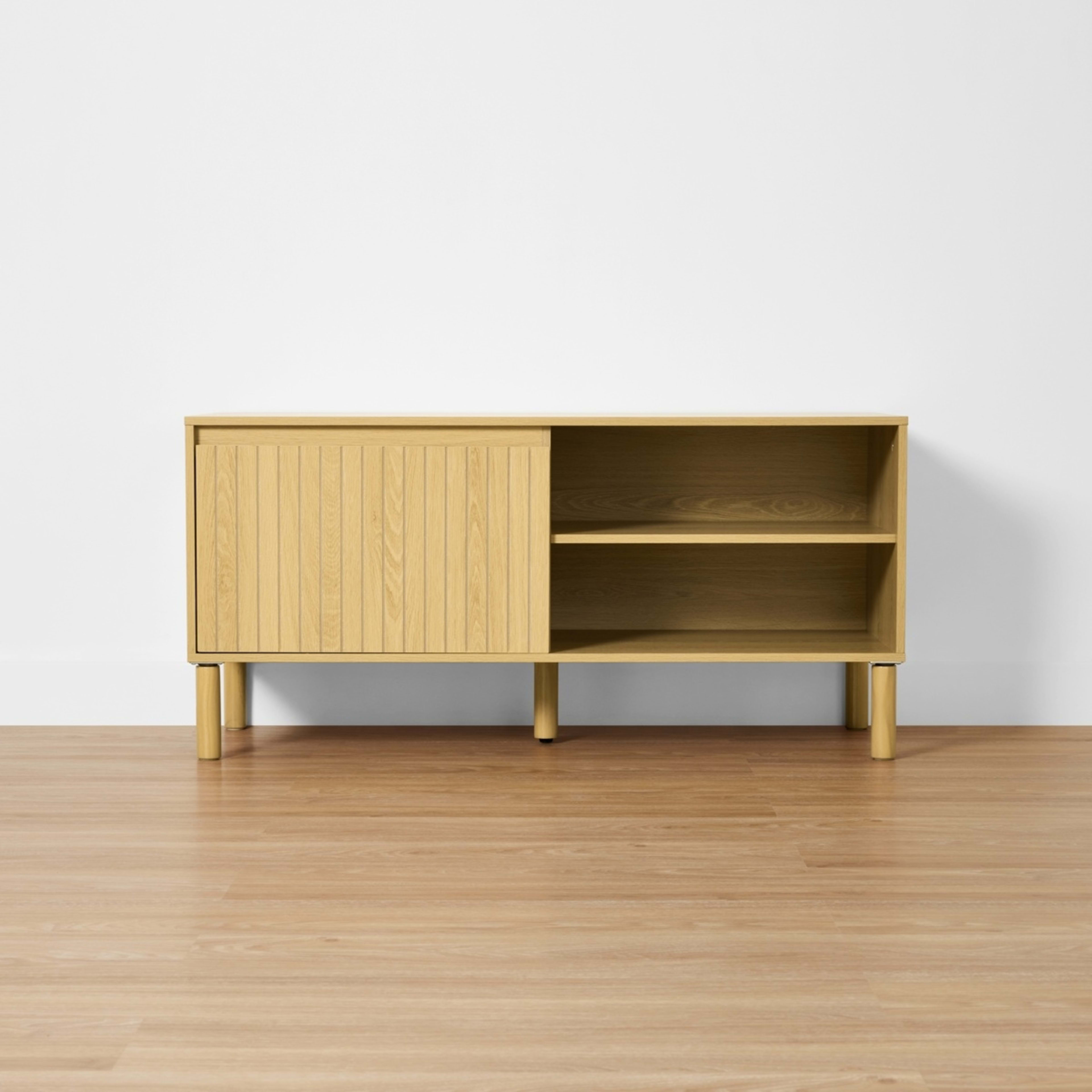 2 Leon Entertainment Unit, 2 of 10