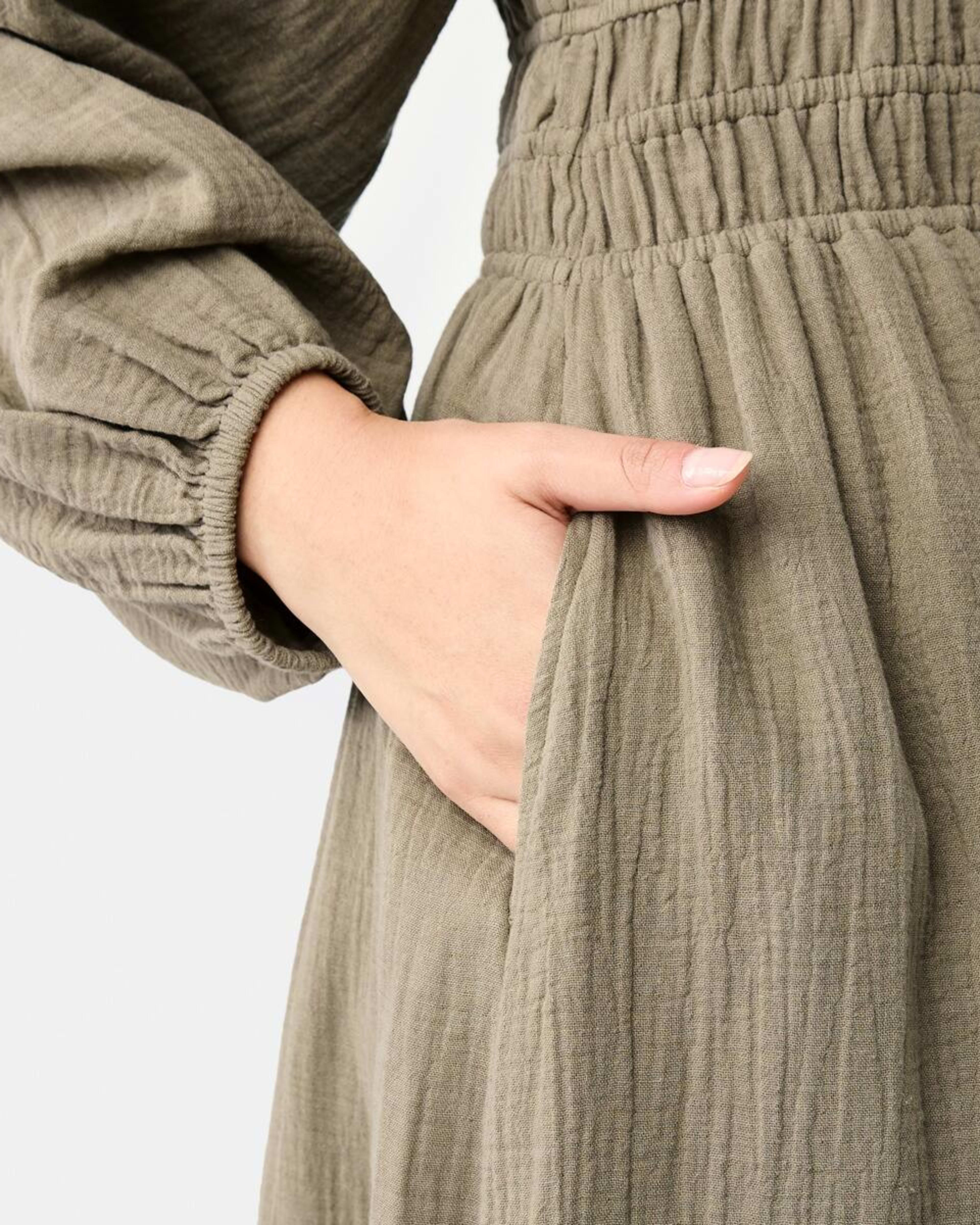 7 Long Sleeve Shirred Detail Midi Dress PAVEMENT GREY, 7 of 7