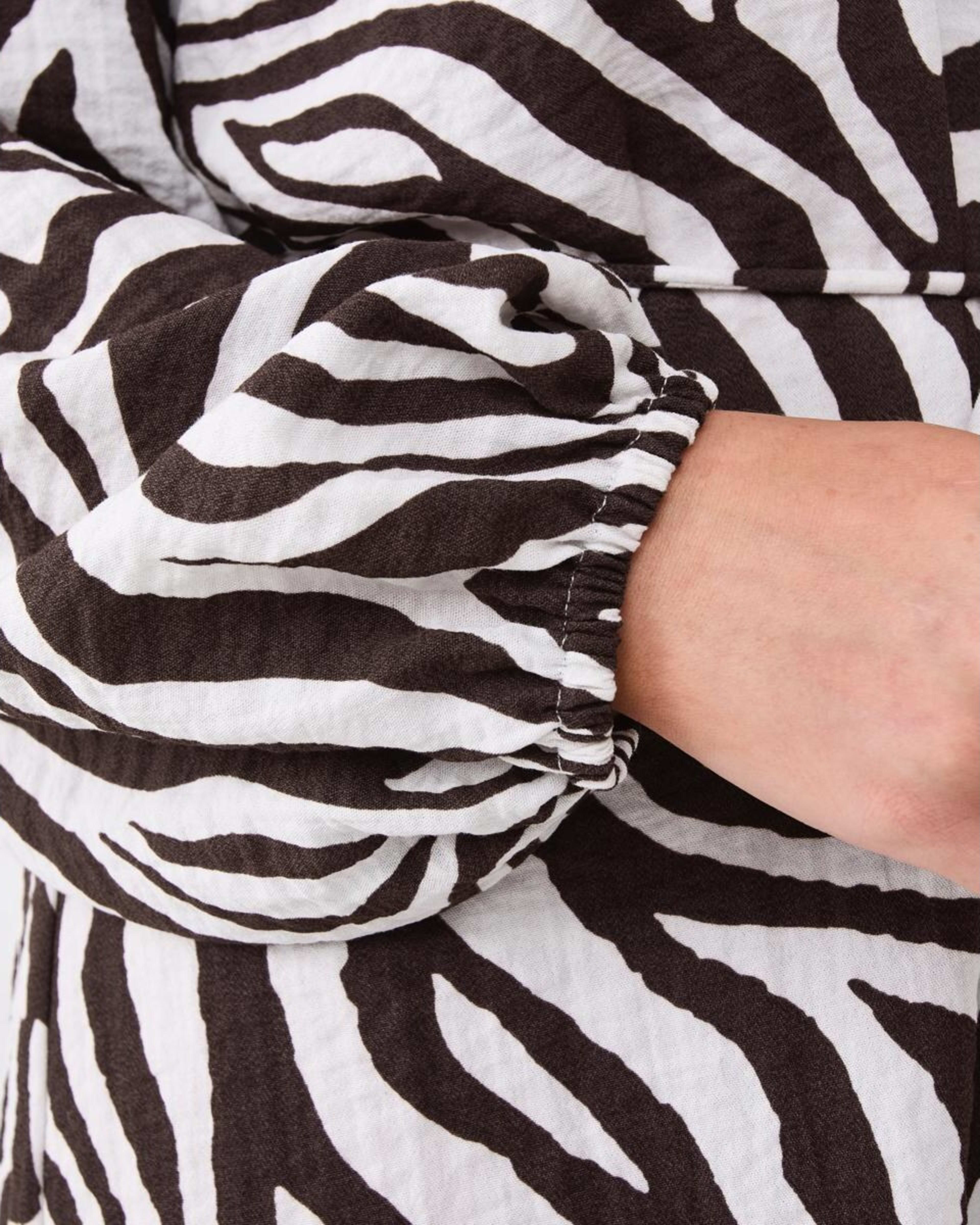 7 Long Sleeve Textured Tie Mini Dress Zebra, 7 of 8