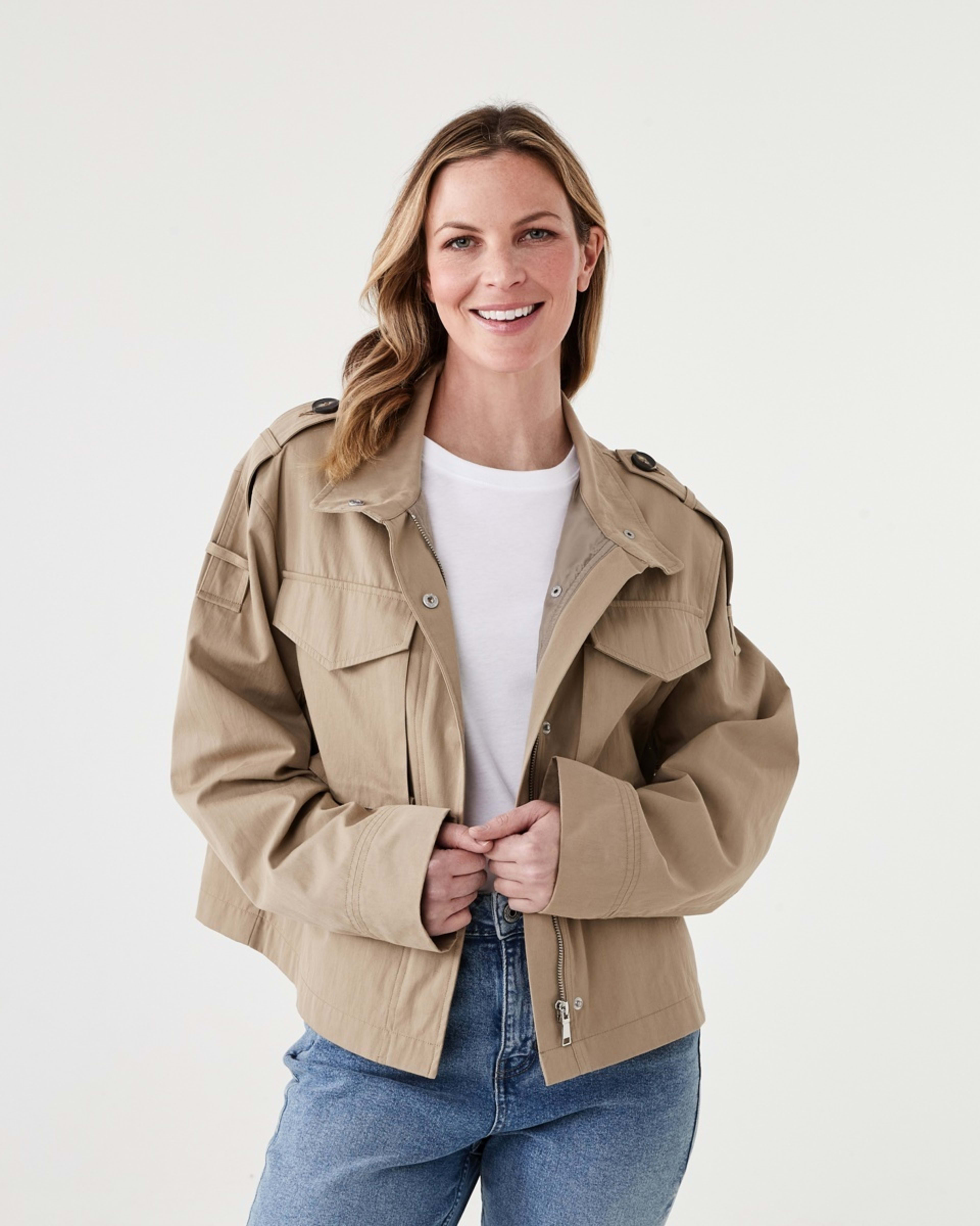 1 Field Jacket DUNE BEIGE