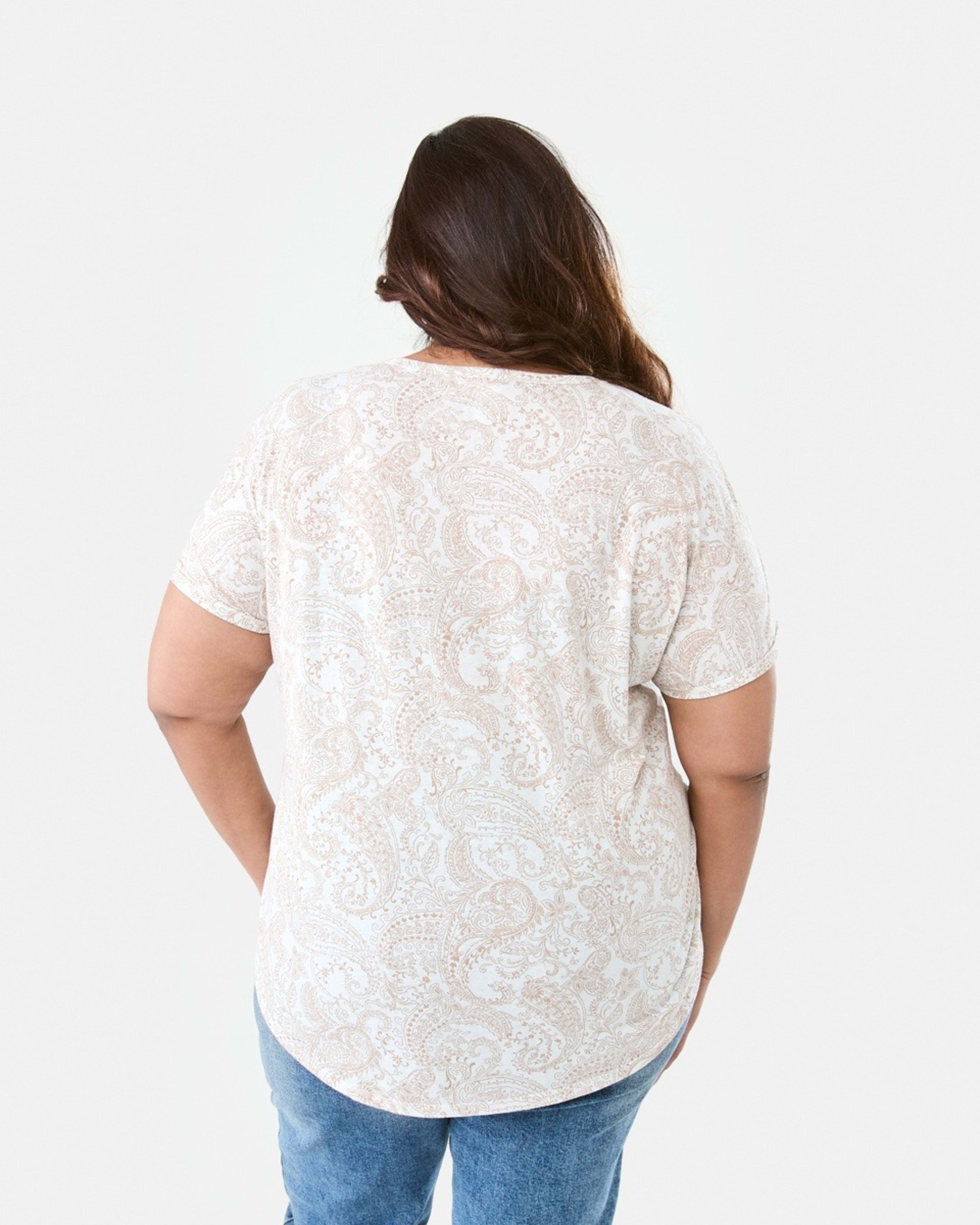 3 Curve Short Sleeve Print V-neck T-shirt Sft Paisly, 3 of 5