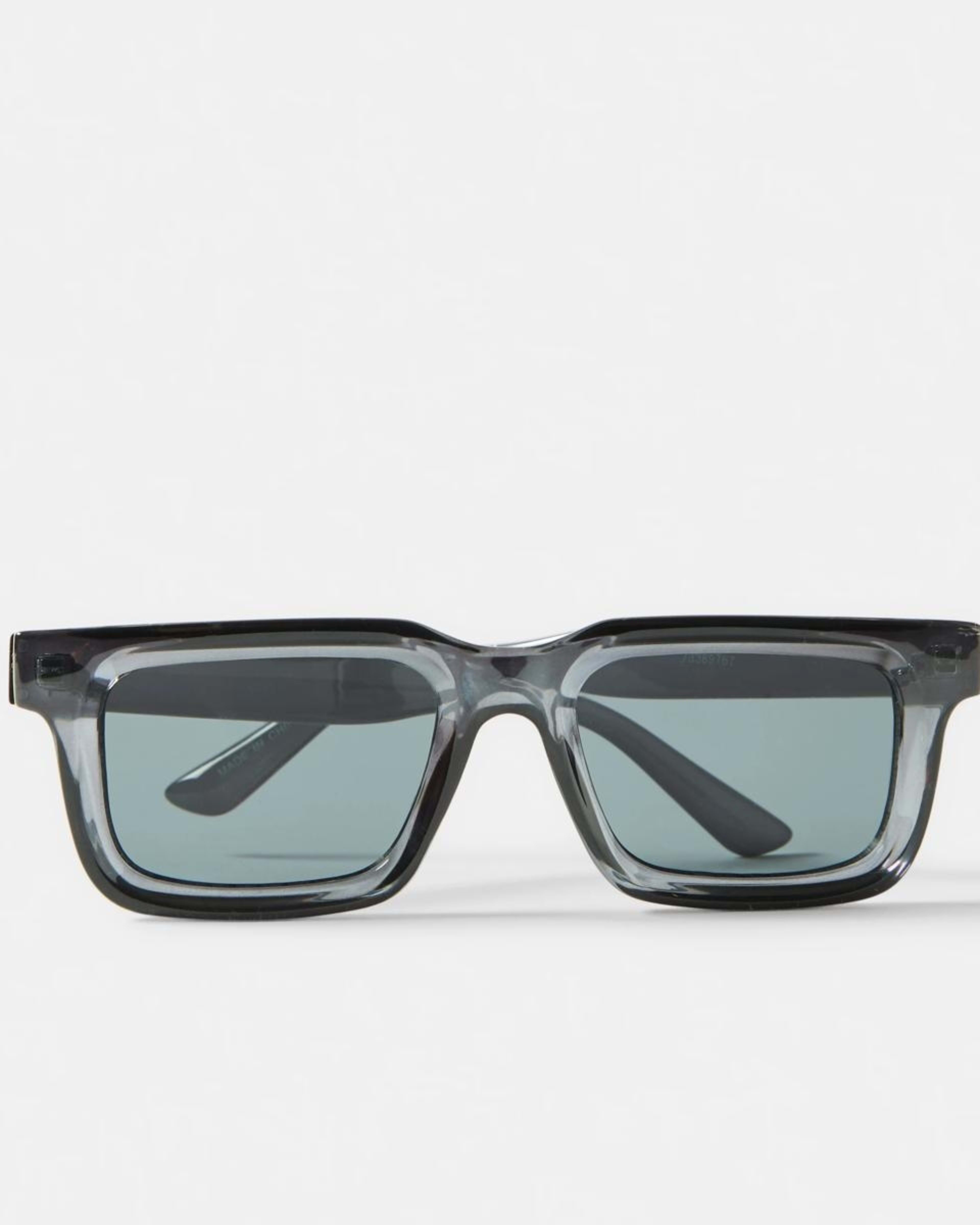 4 Fashion D Frame Sunglasses Black, 4 of 6