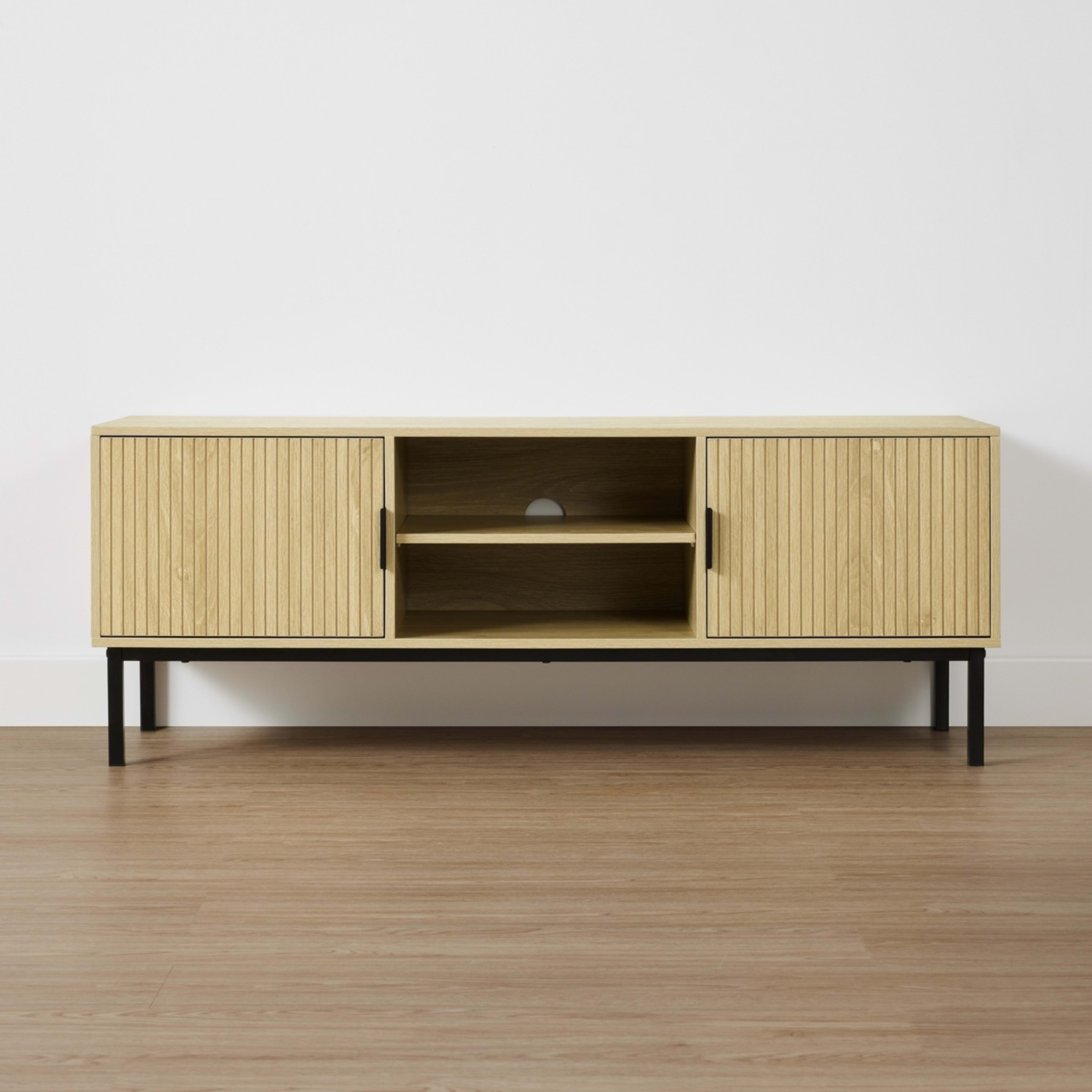 3 Isla Entertainment Unit, 3 of 10