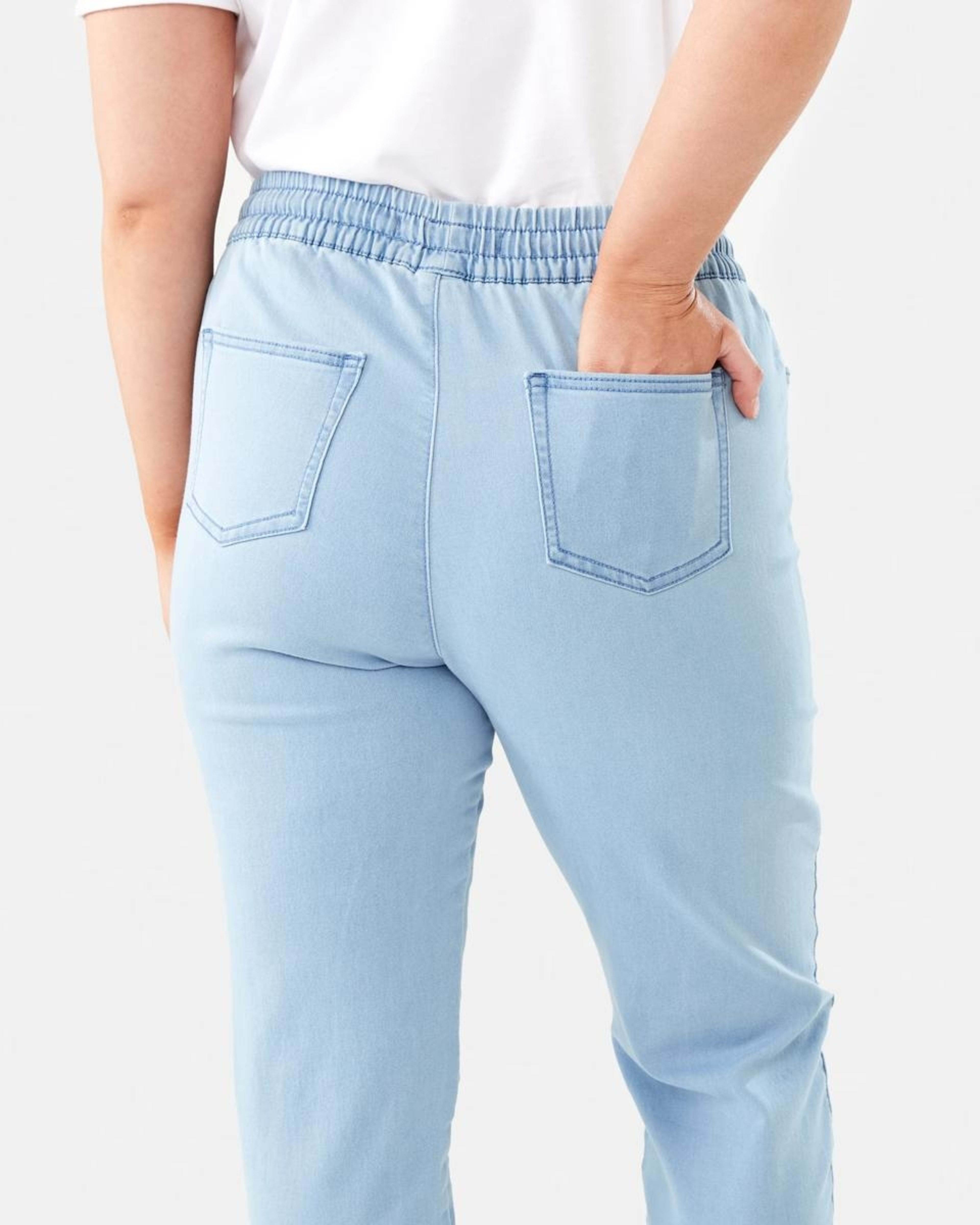 7 Jogger Jeans LIGHT WASH, 7 of 8
