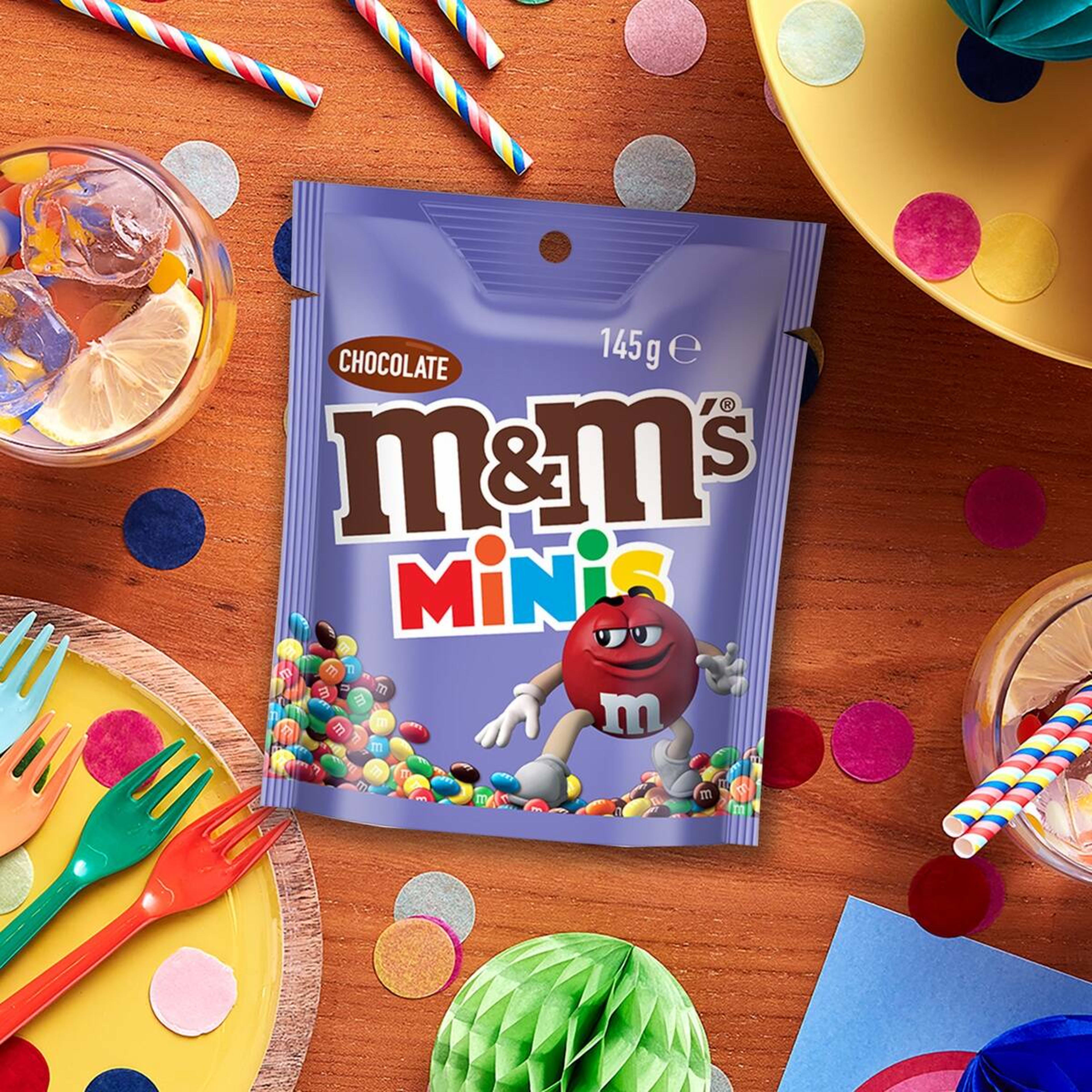 4 M&M's Minis Milk Chocolate Snack and Share Bag 145g, 4 of 7