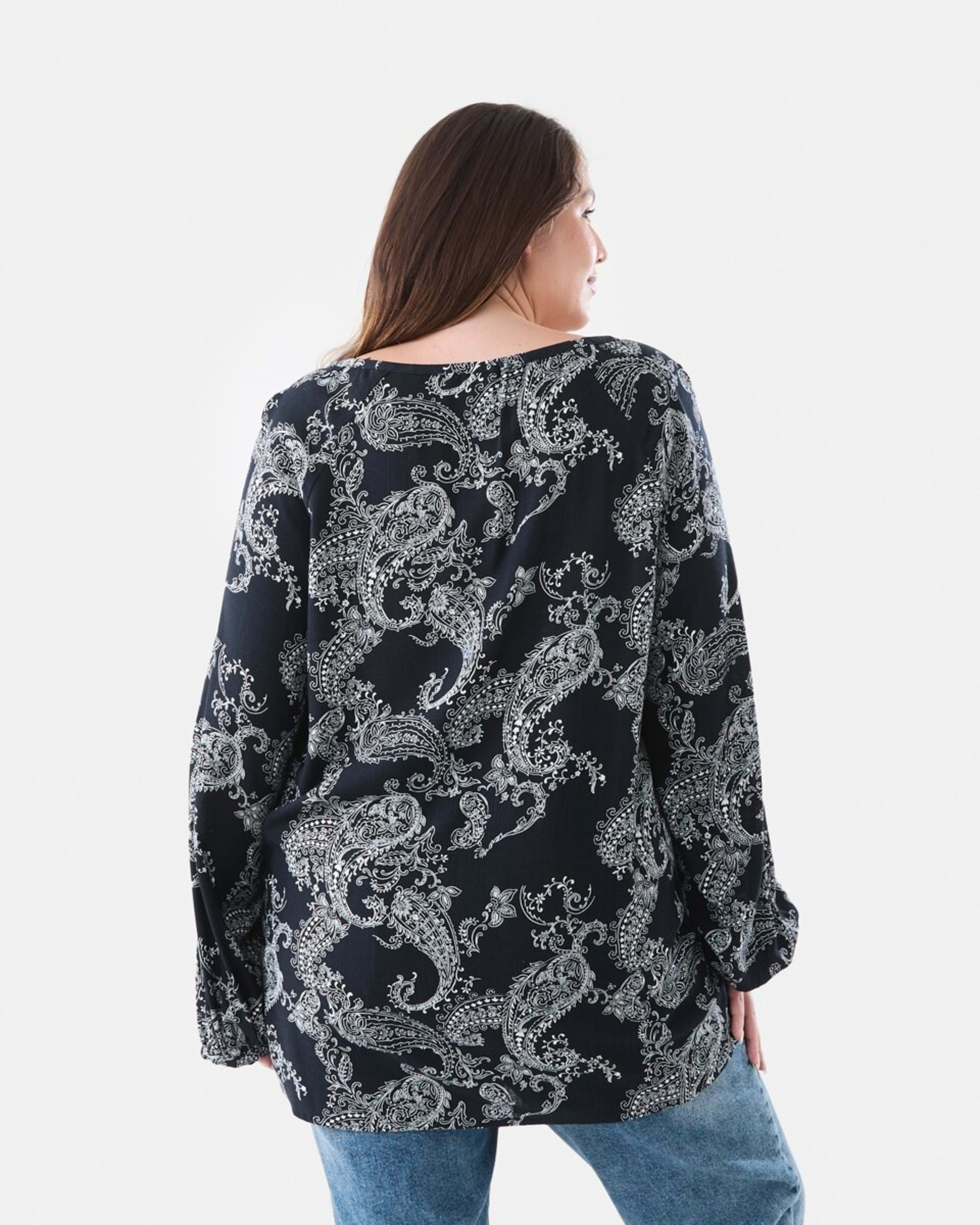 3 Curve Long Sleeve Tassel Blouse Nvy Paisly, 3 of 6