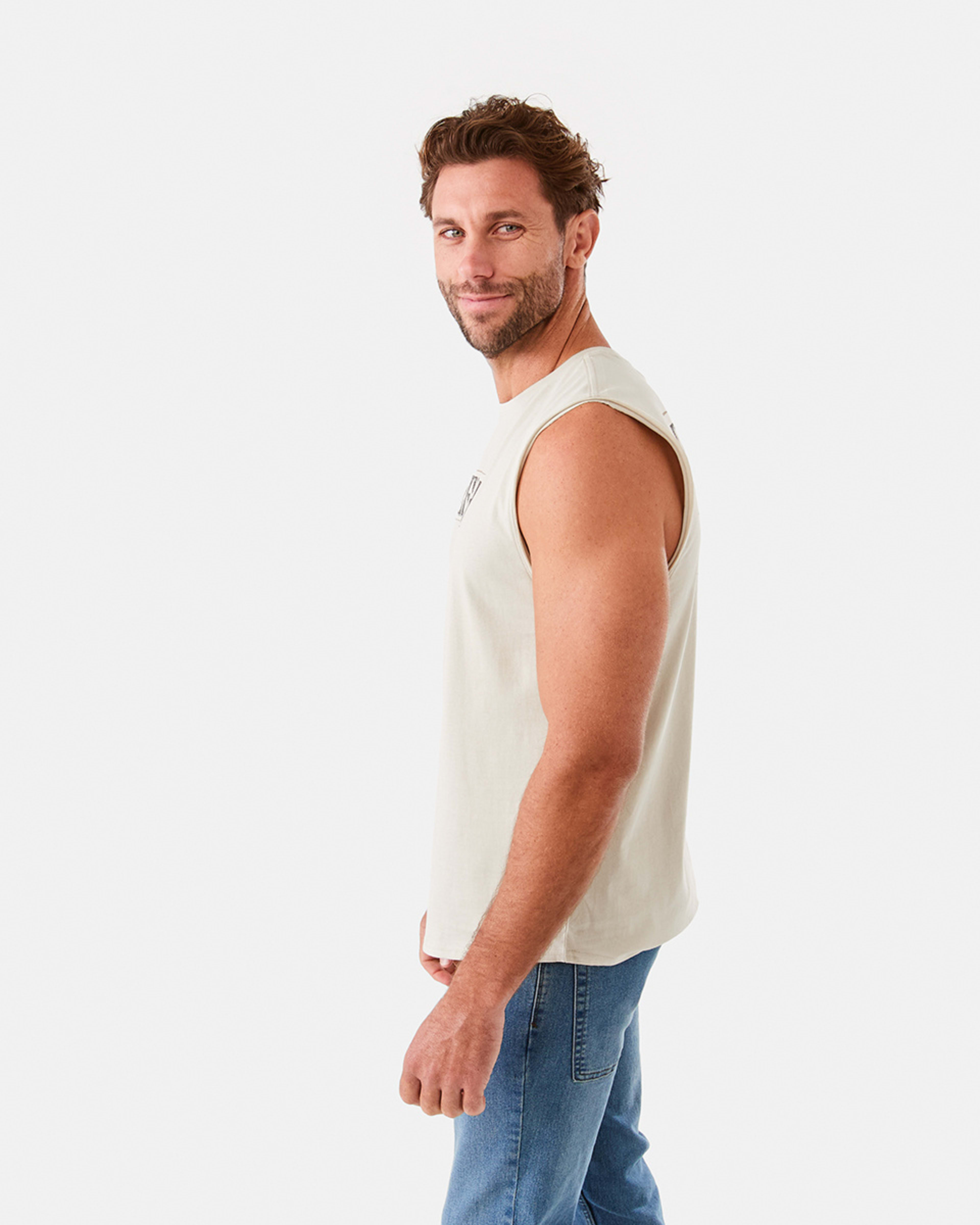 2 Graphic Curved Hem Muscle Bge Pelcan, 2 of 7
