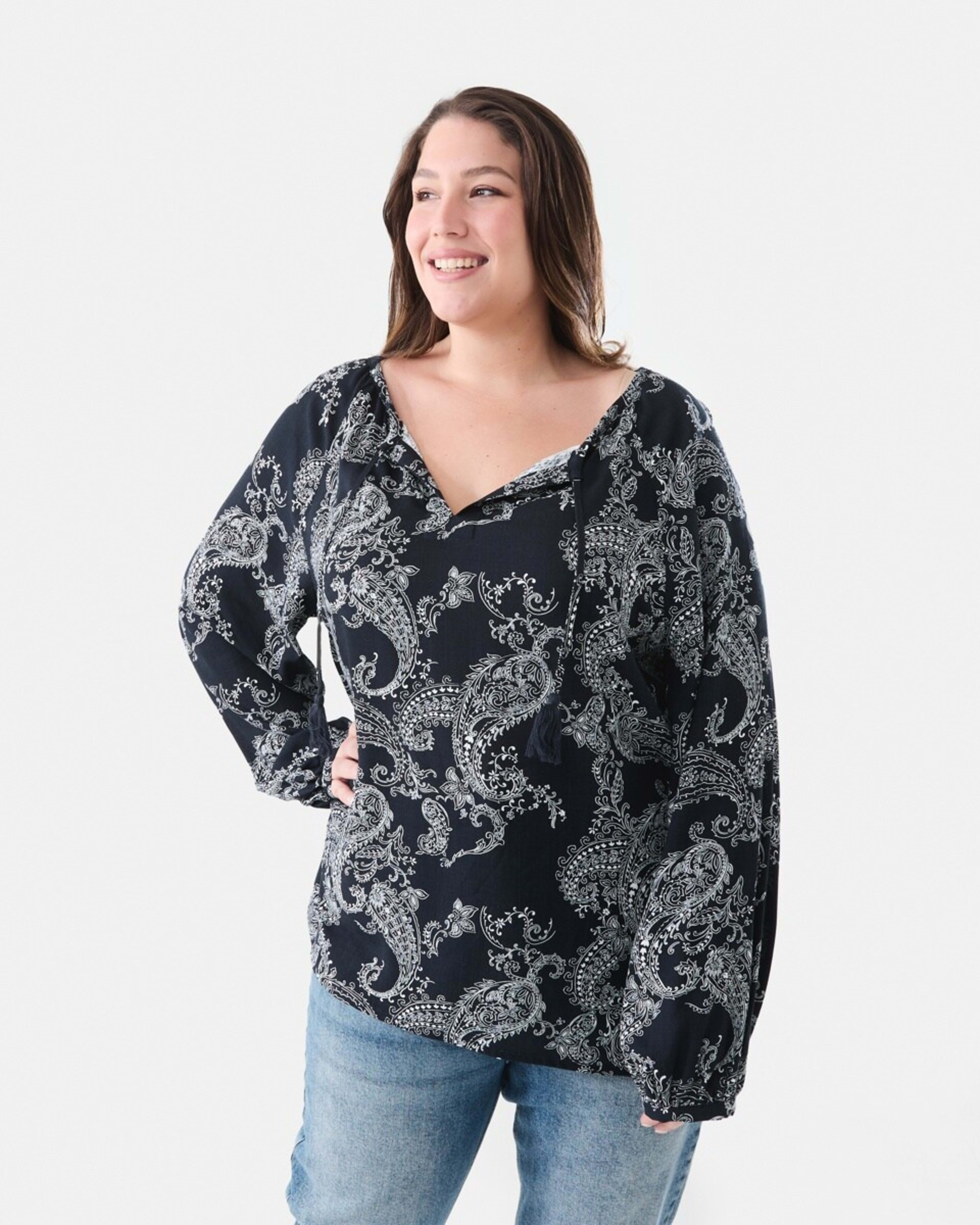 1 Curve Long Sleeve Tassel Blouse Nvy Paisly