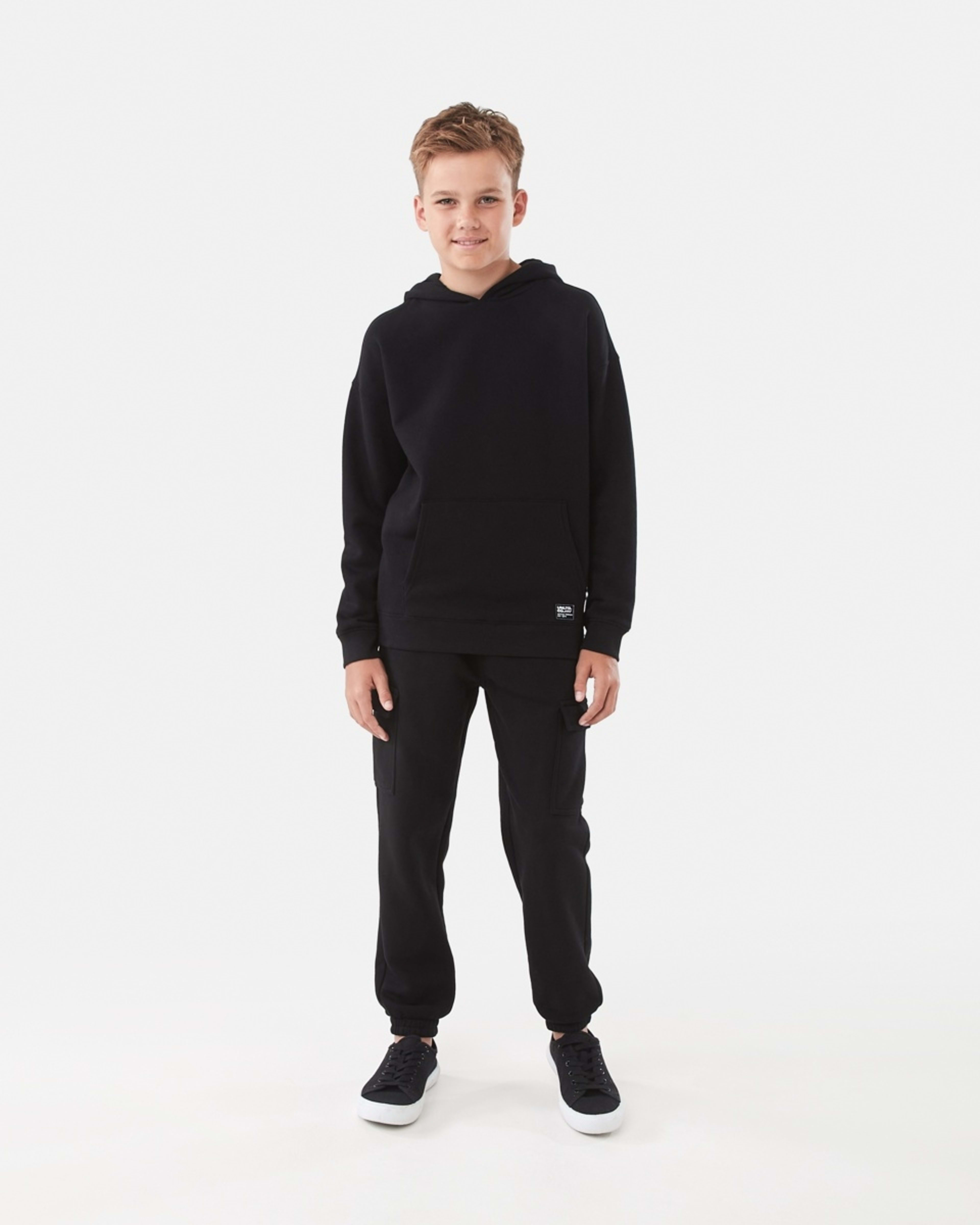 7 Oversized Hoodie With Pocket Black, 7 of 10