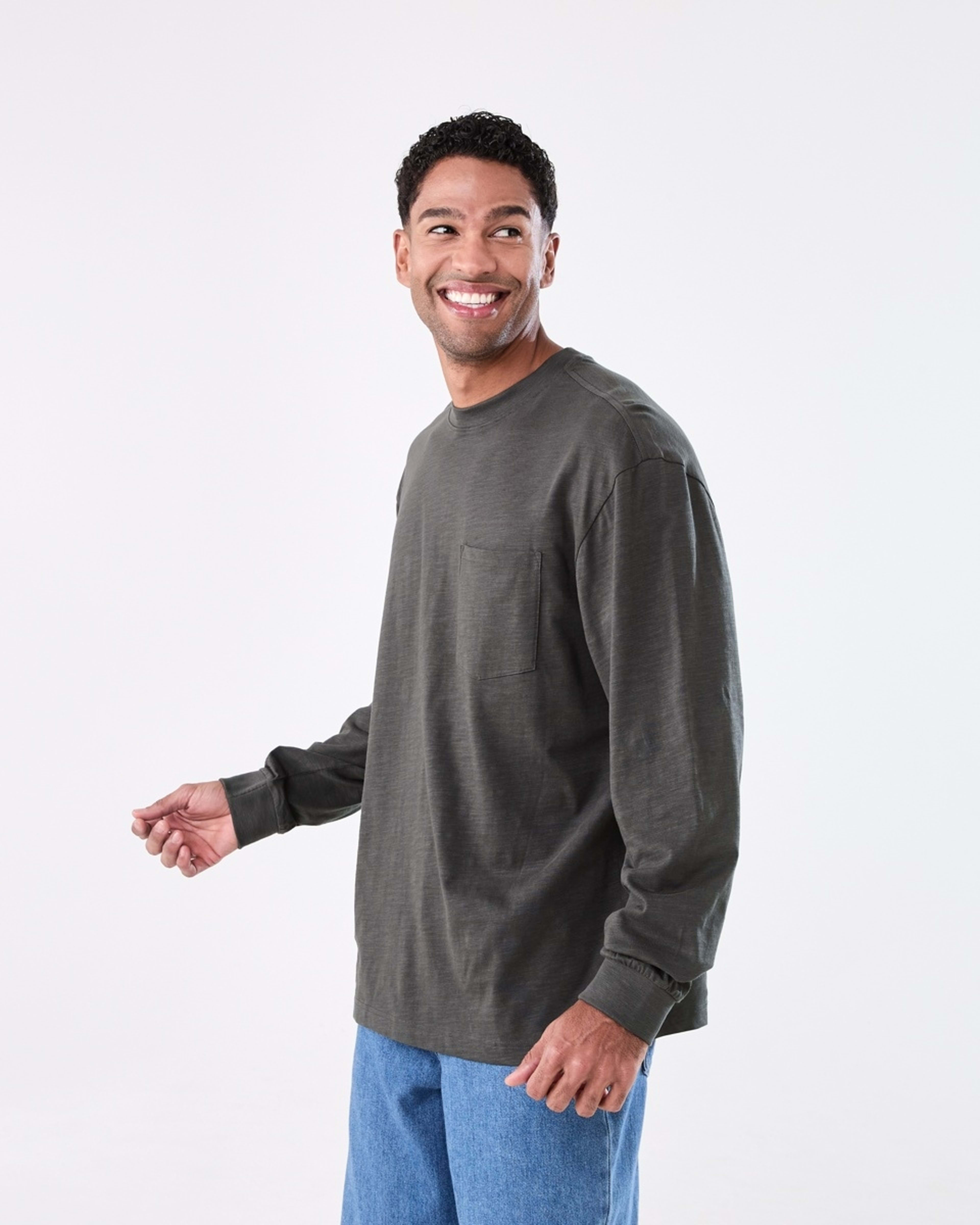 2 Long Sleeve Oversized Slub Pocket T-shirt VOLCANIC ROCK, 2 of 6