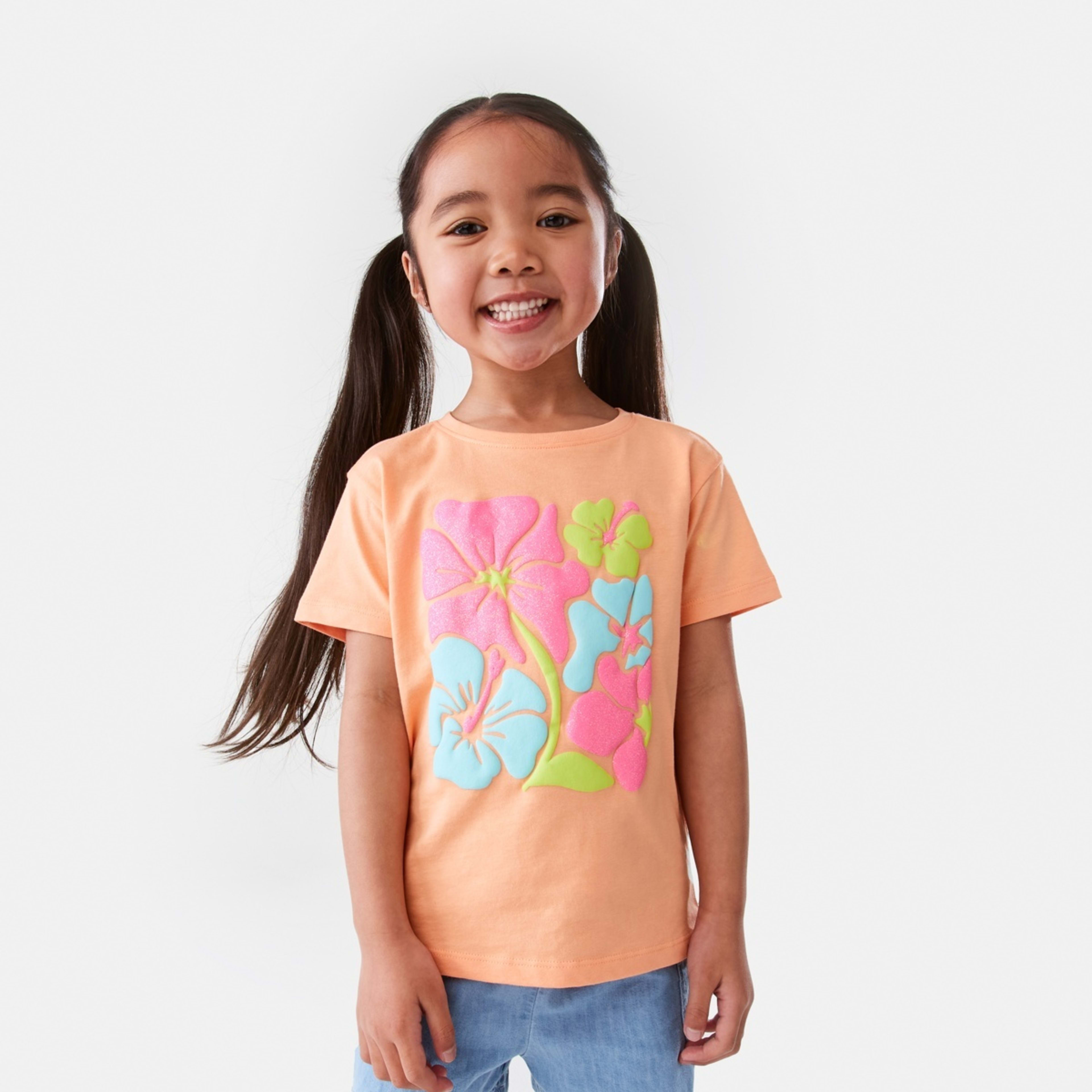 1 Short Sleeve Placement Print T-shirt Org Flower, 1 of 9