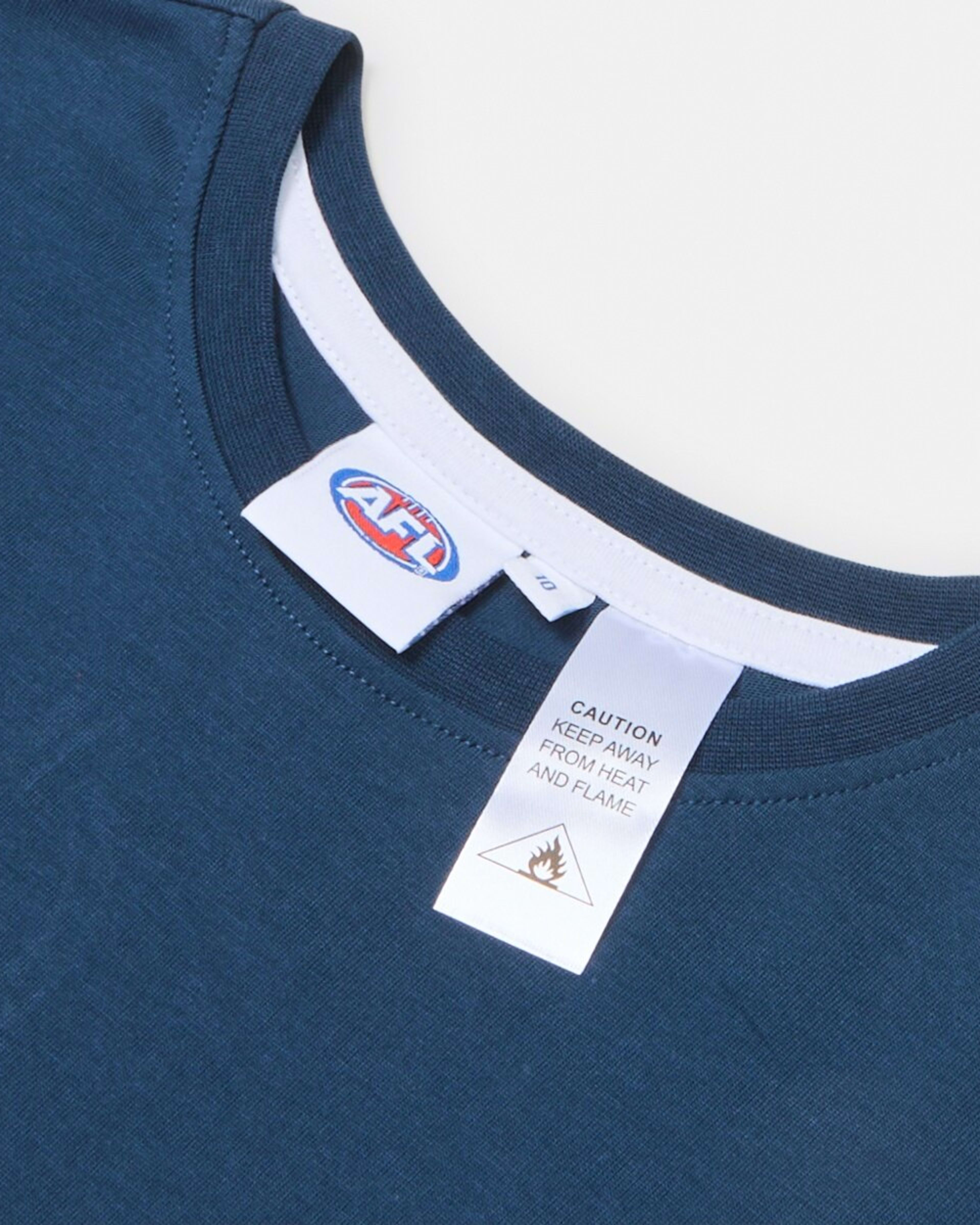 8 Official AFL Kids Pyjama Set Geelong, 8 of 9
