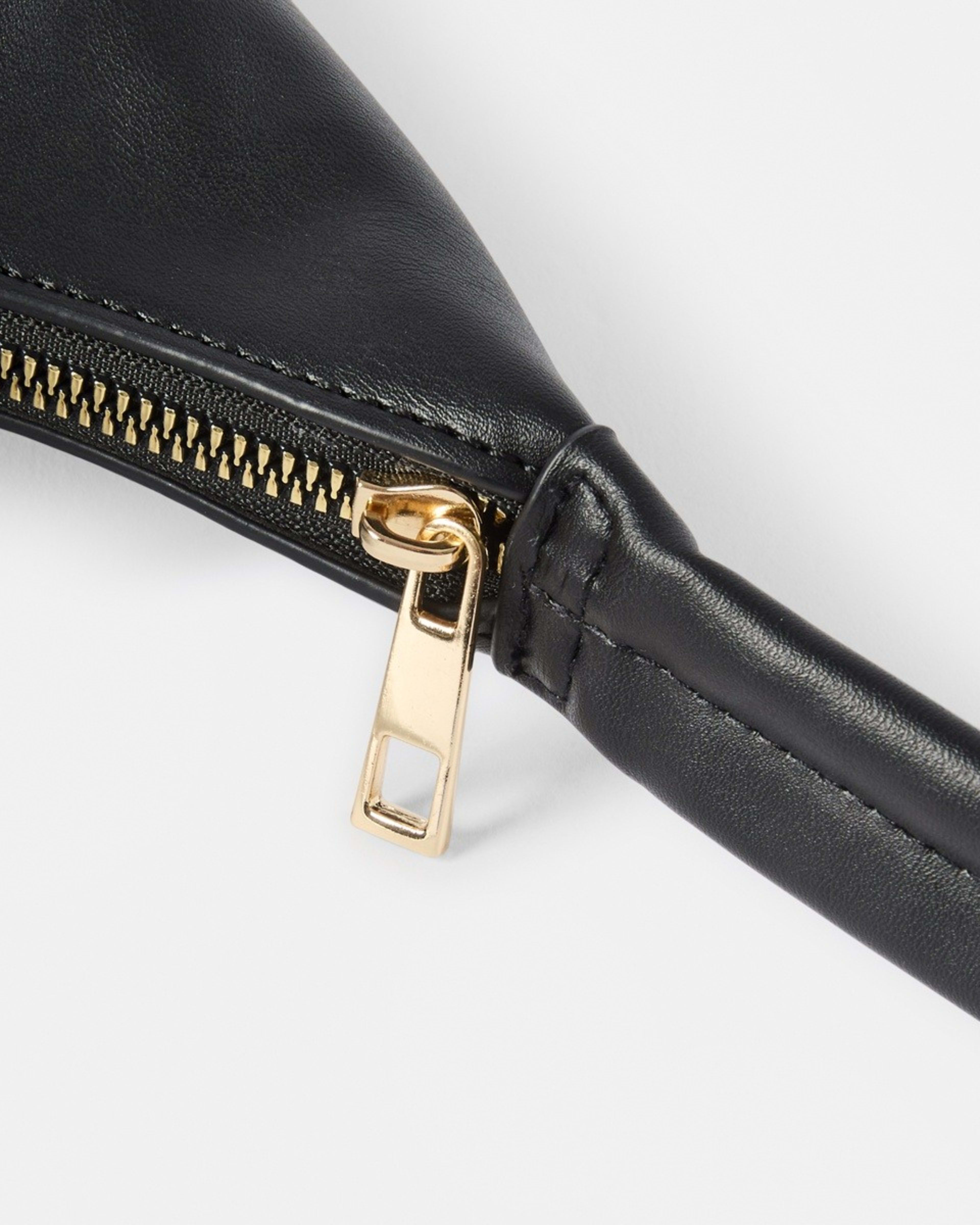 3 Shoulder Bag Black, 3 of 10