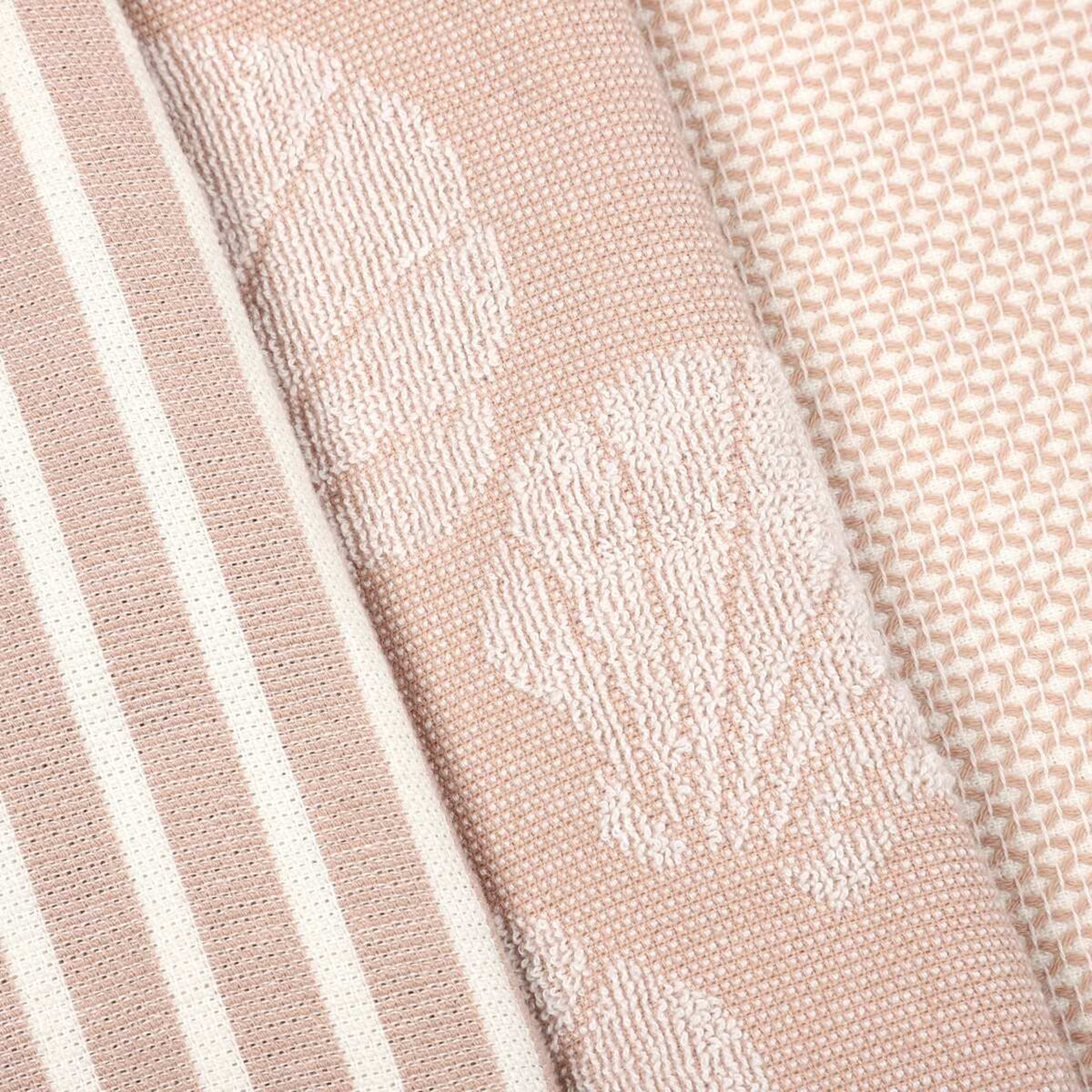 2 3 Pack Shell Natural Tea Towels, 2 of 6