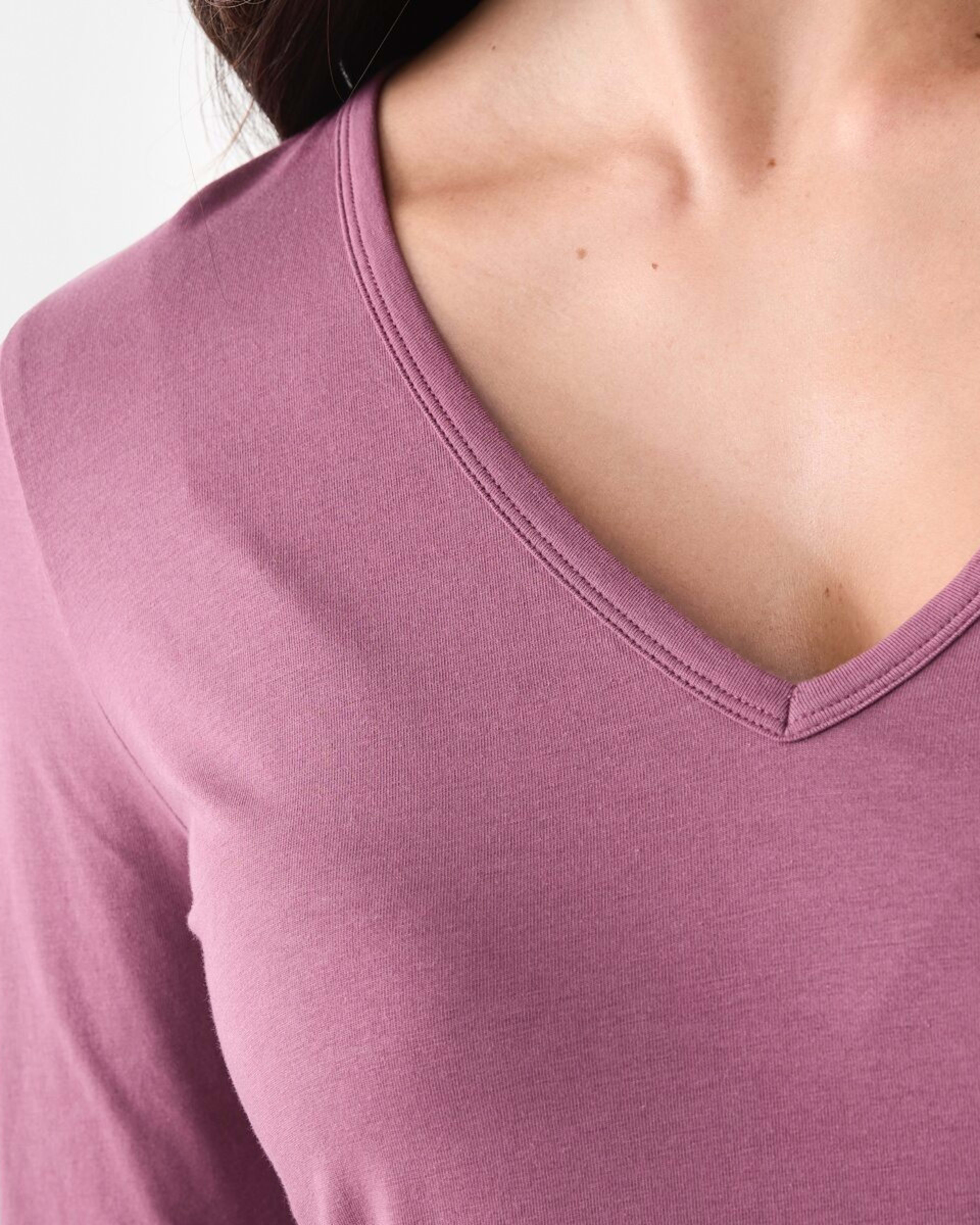 5 Long Sleeve Stretch V-Neck T-shirt Berry, 5 of 5