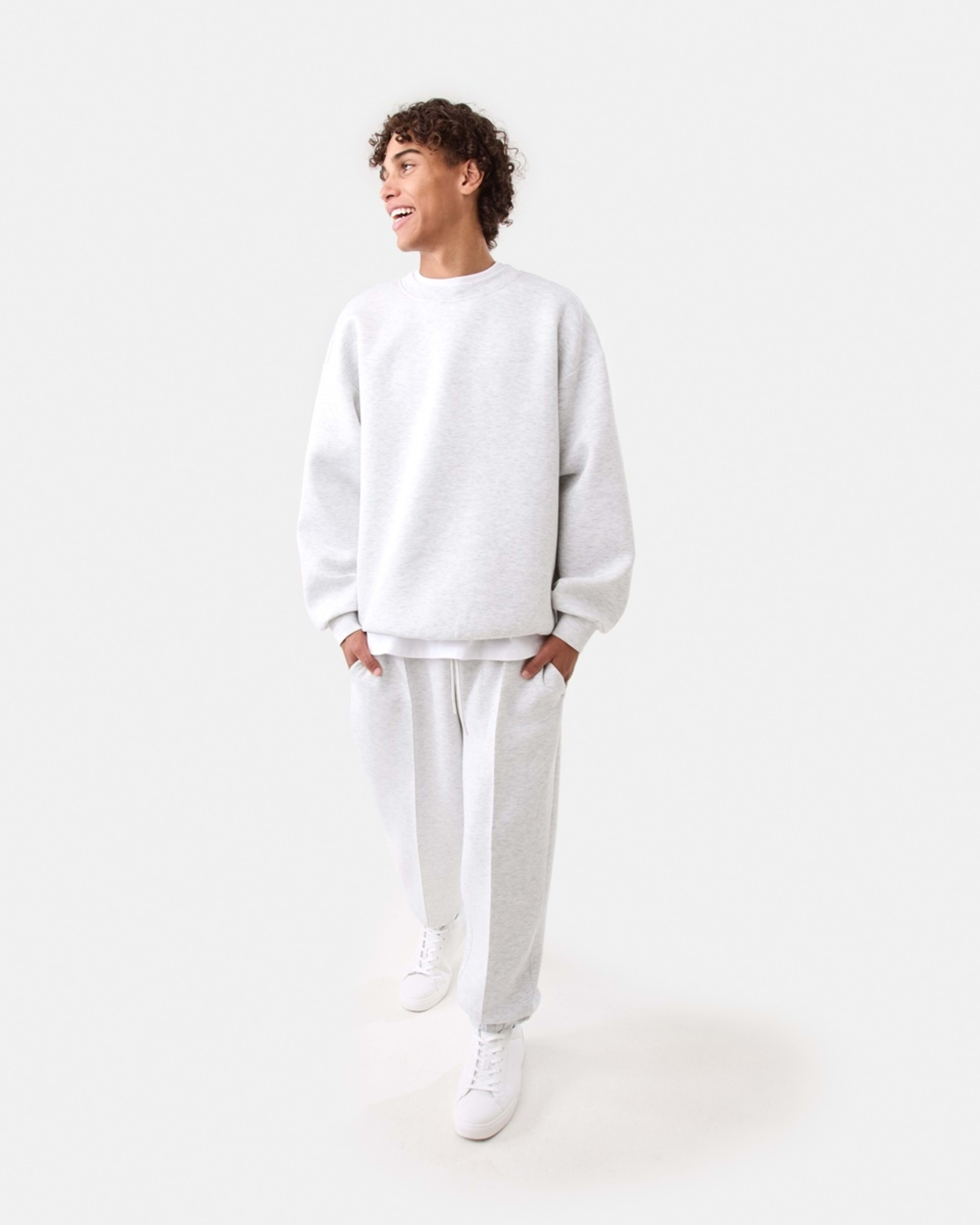 2 Scuba Oversized Crew Neck Sweatshirt WHITE MARLE, 2 of 6