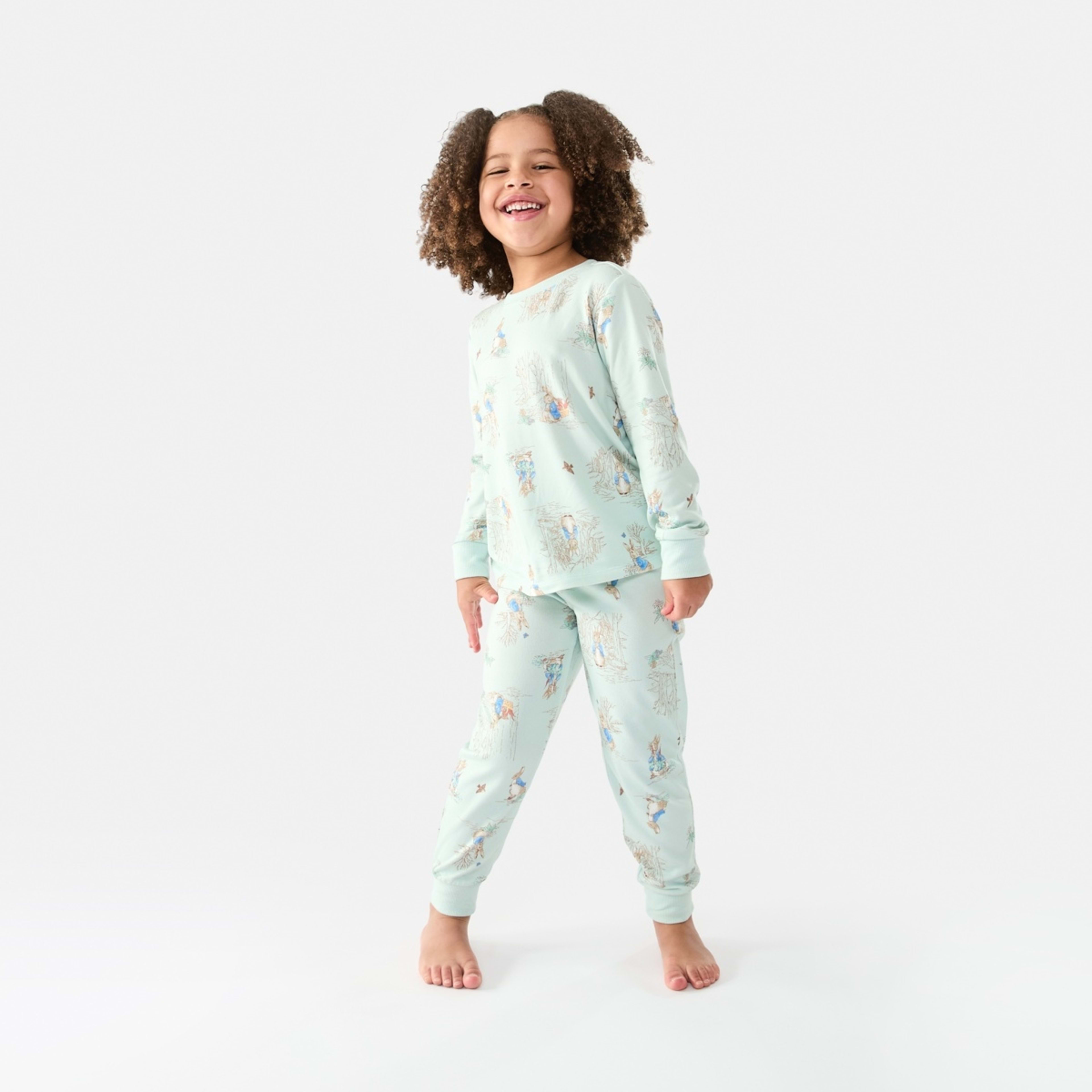 1 Peter Rabbit License Hacci Pyjama Set Peter Rabbit, 1 of 9