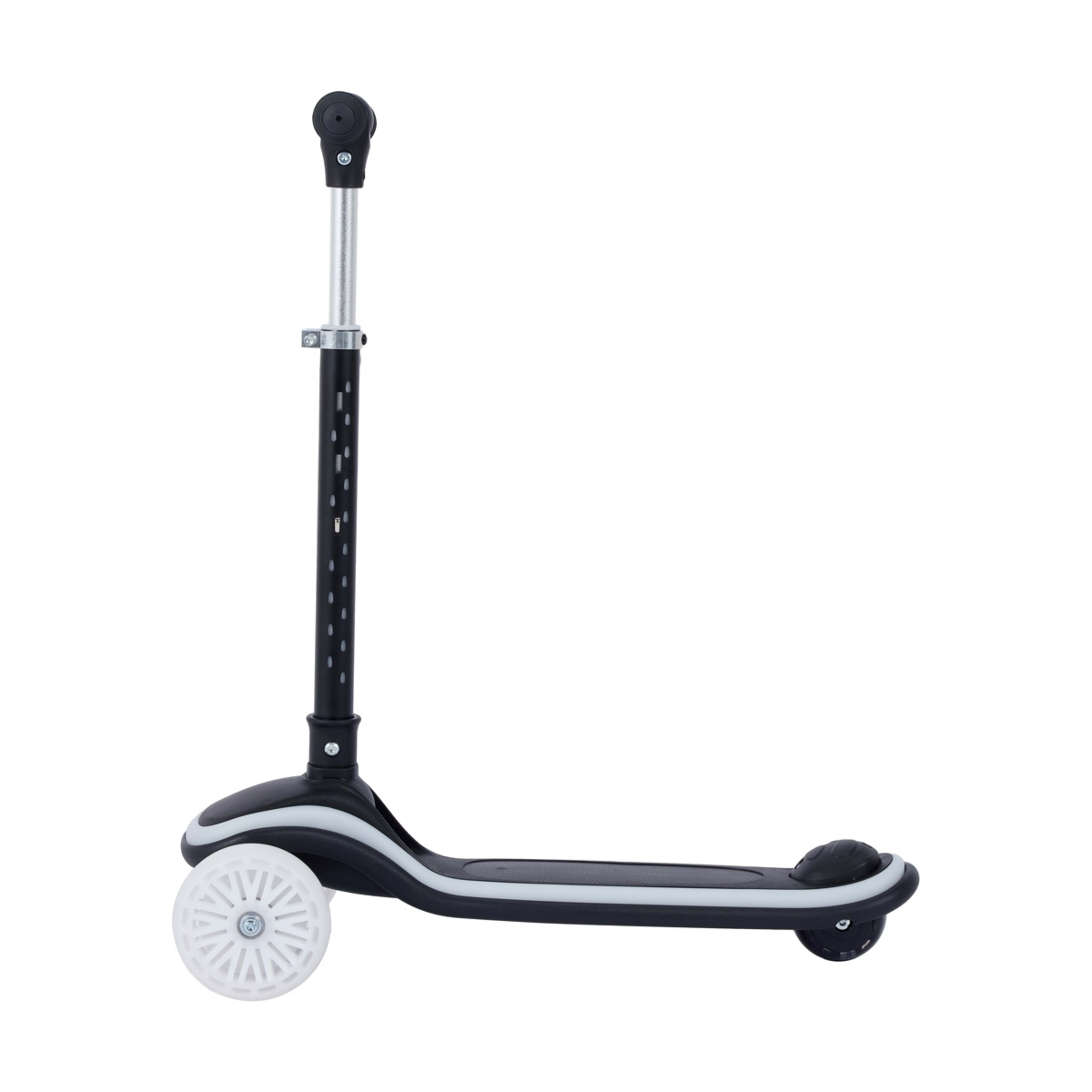 2 Light-Up Tri Scooter, 2 of 9