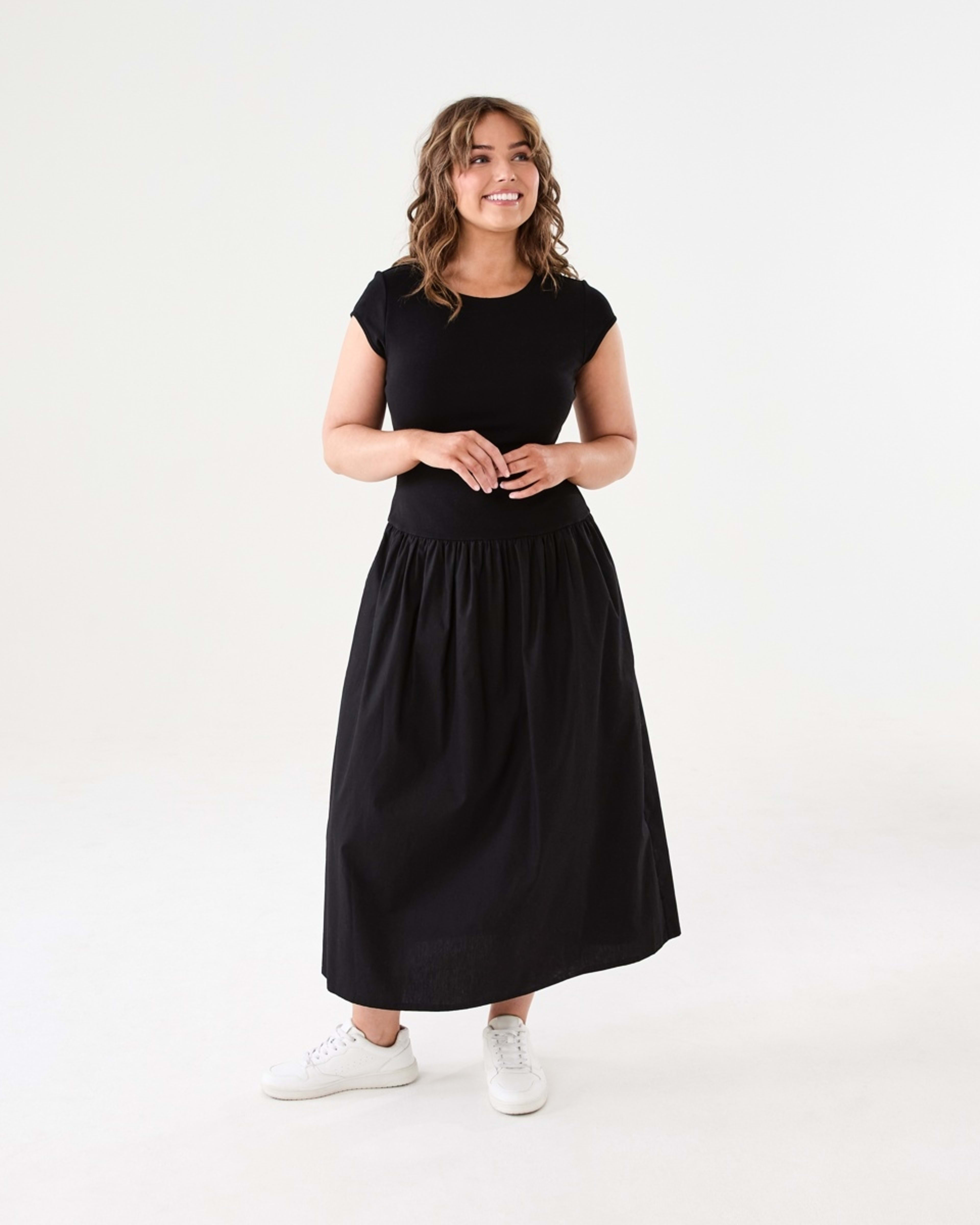 1 Short Sleeve Drop Waist Midi Dress BLACK