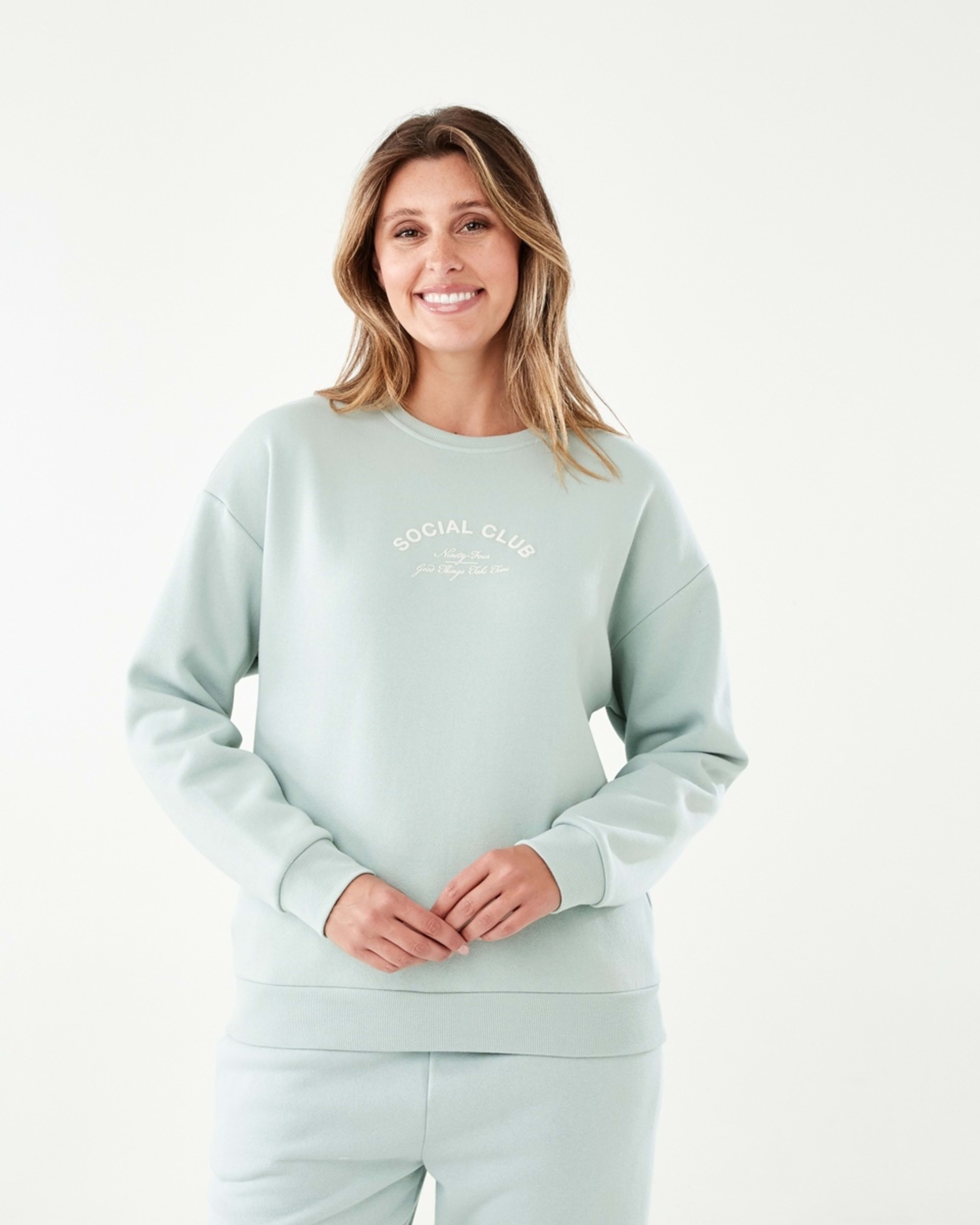 1 Long Sleeve Print Sweatshirt Social Clb, 1 of 6