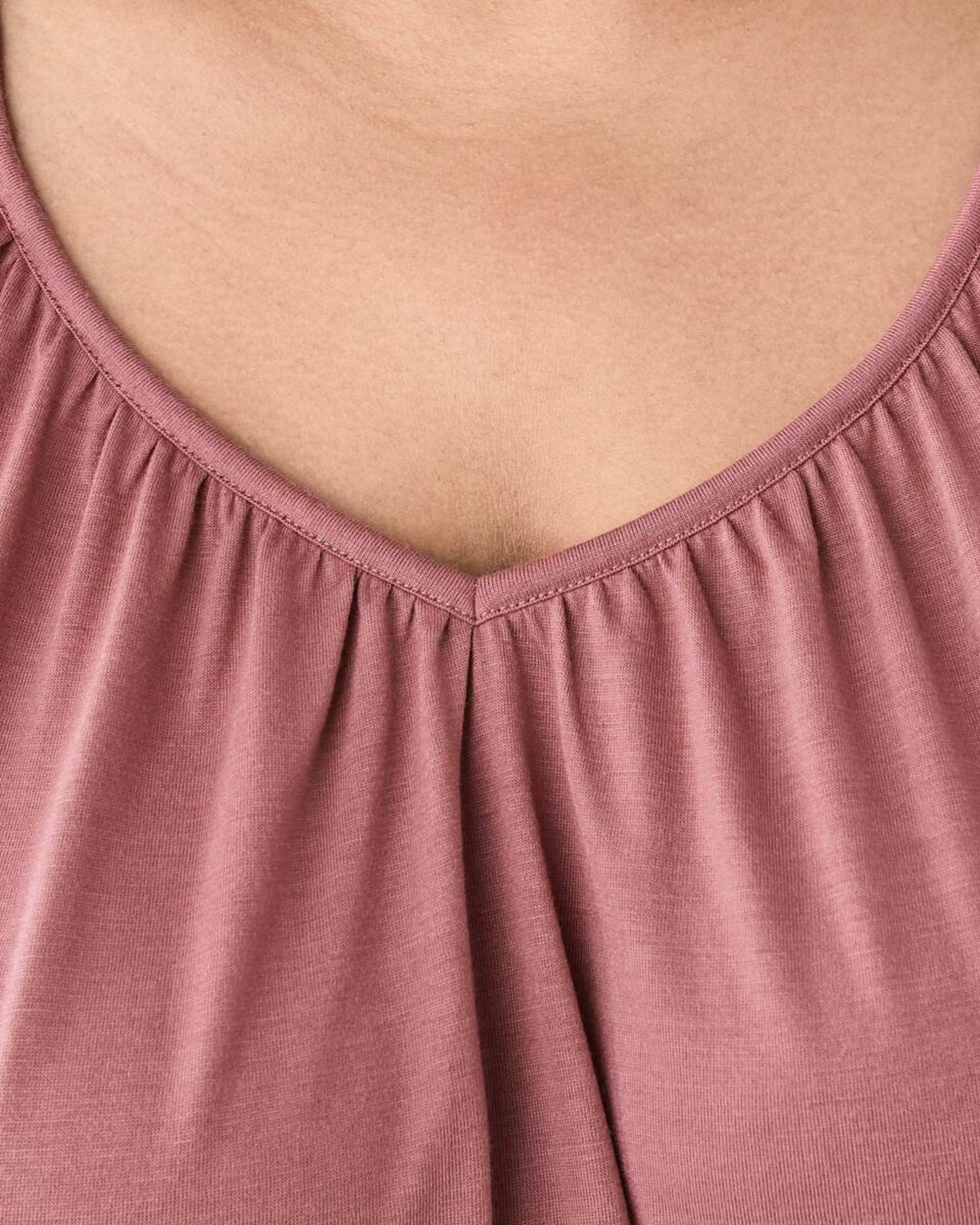 5 Curve Short Flutter Sleeve T-shirt Soft Red, 5 of 5