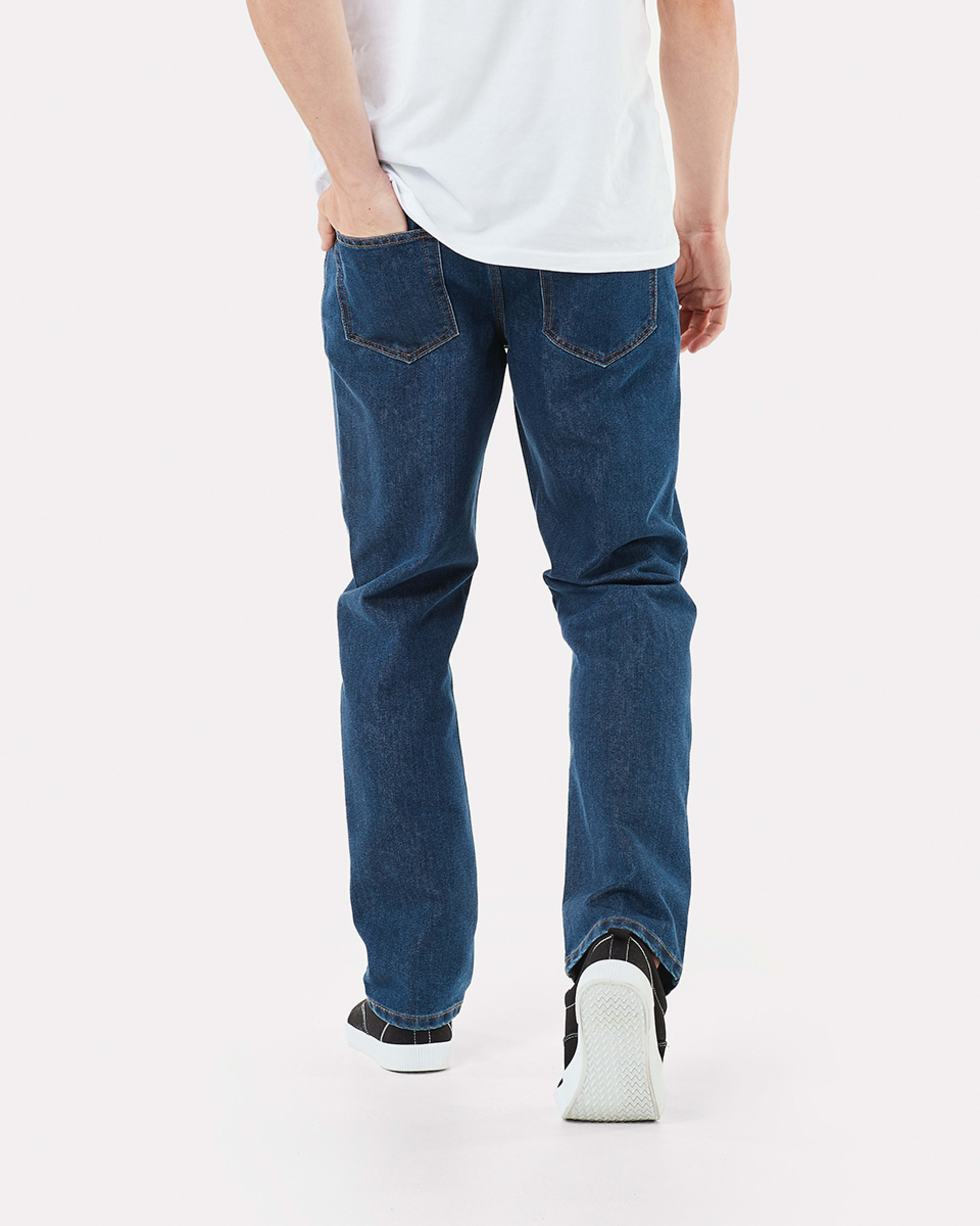 4 Straight Stretch Jeans Mid Wash, 4 of 6