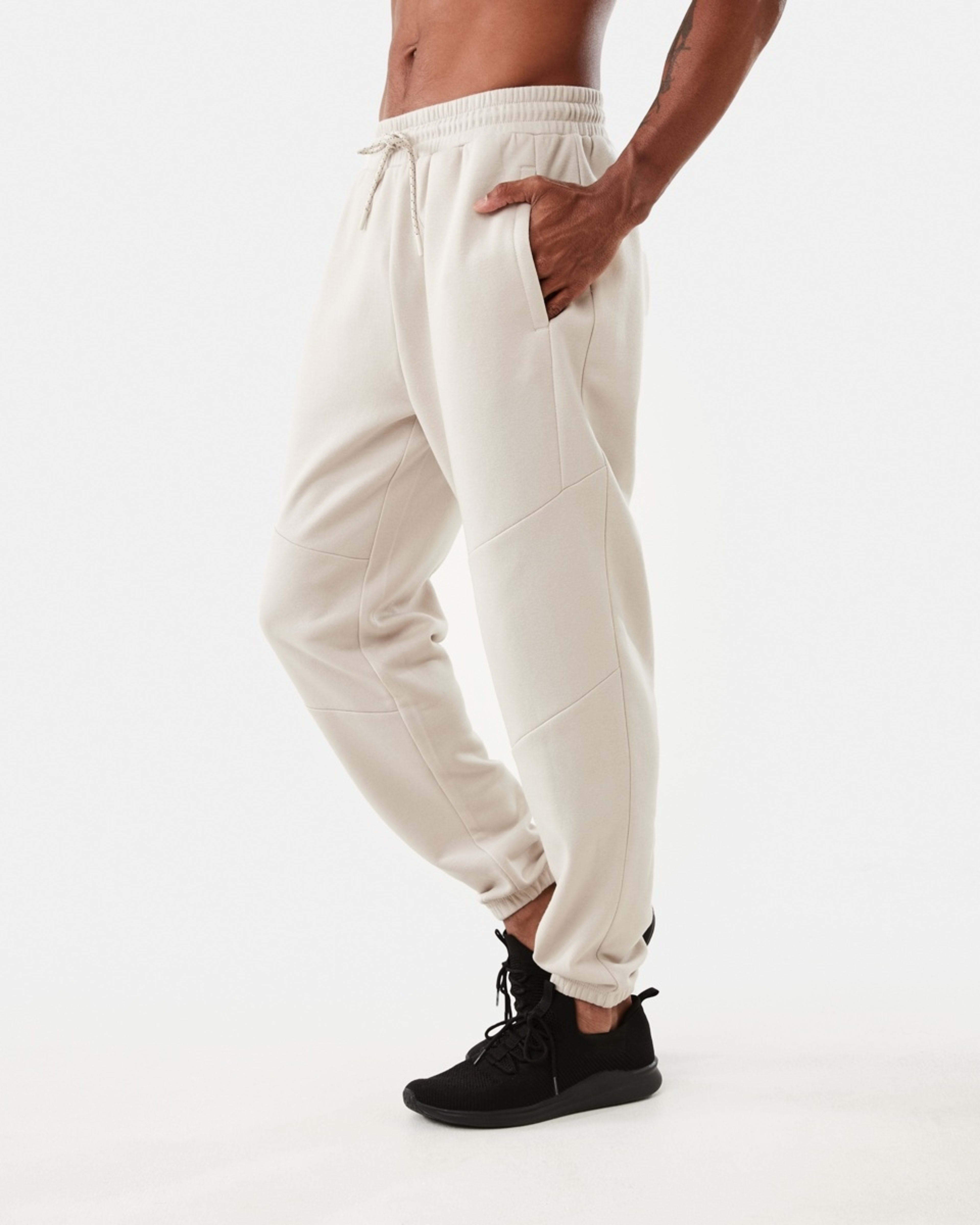 2 Active Mens Panel Trackpants SILVER LINING, 2 of 6