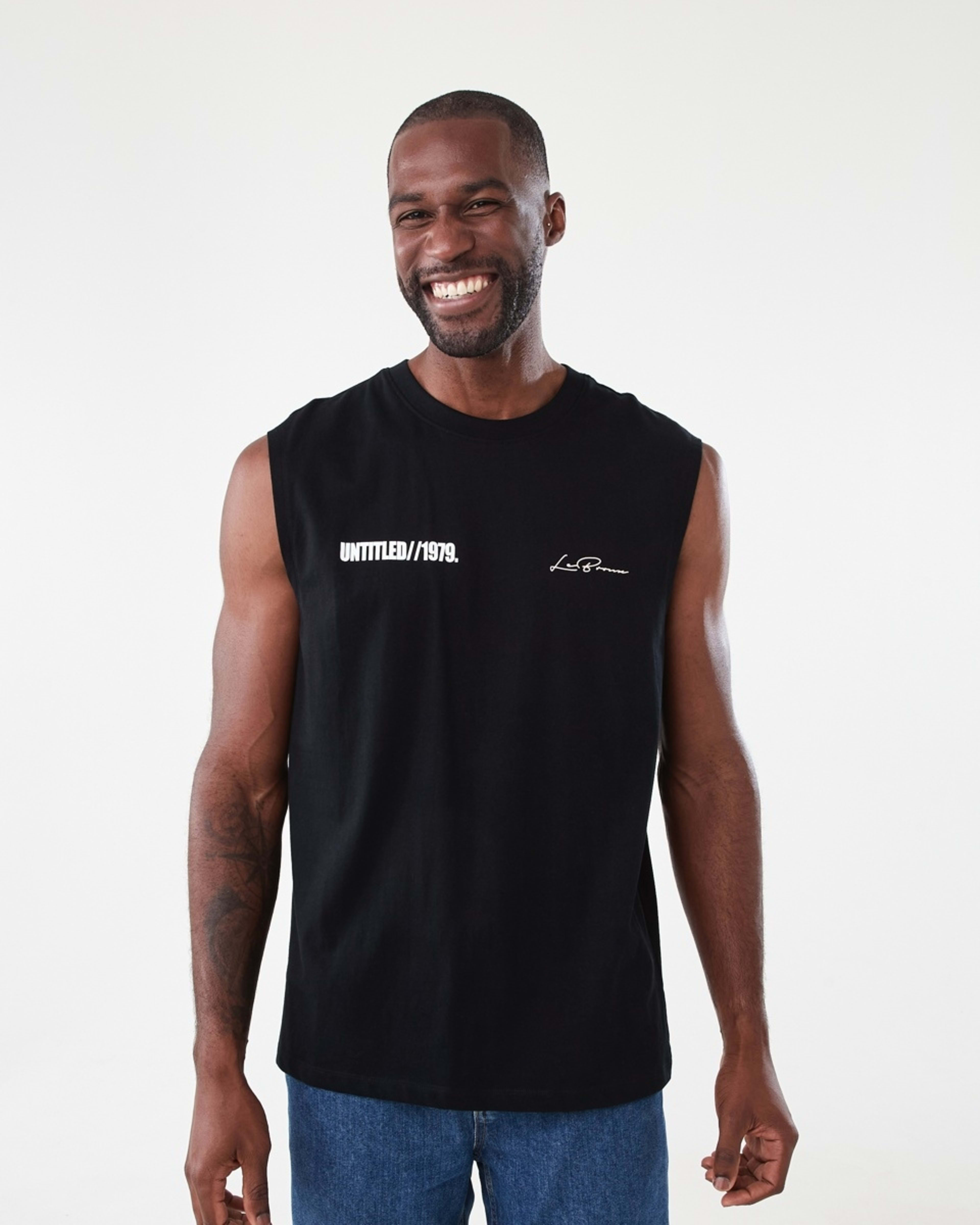 1 Graphic Muscle Black, 1 of 6