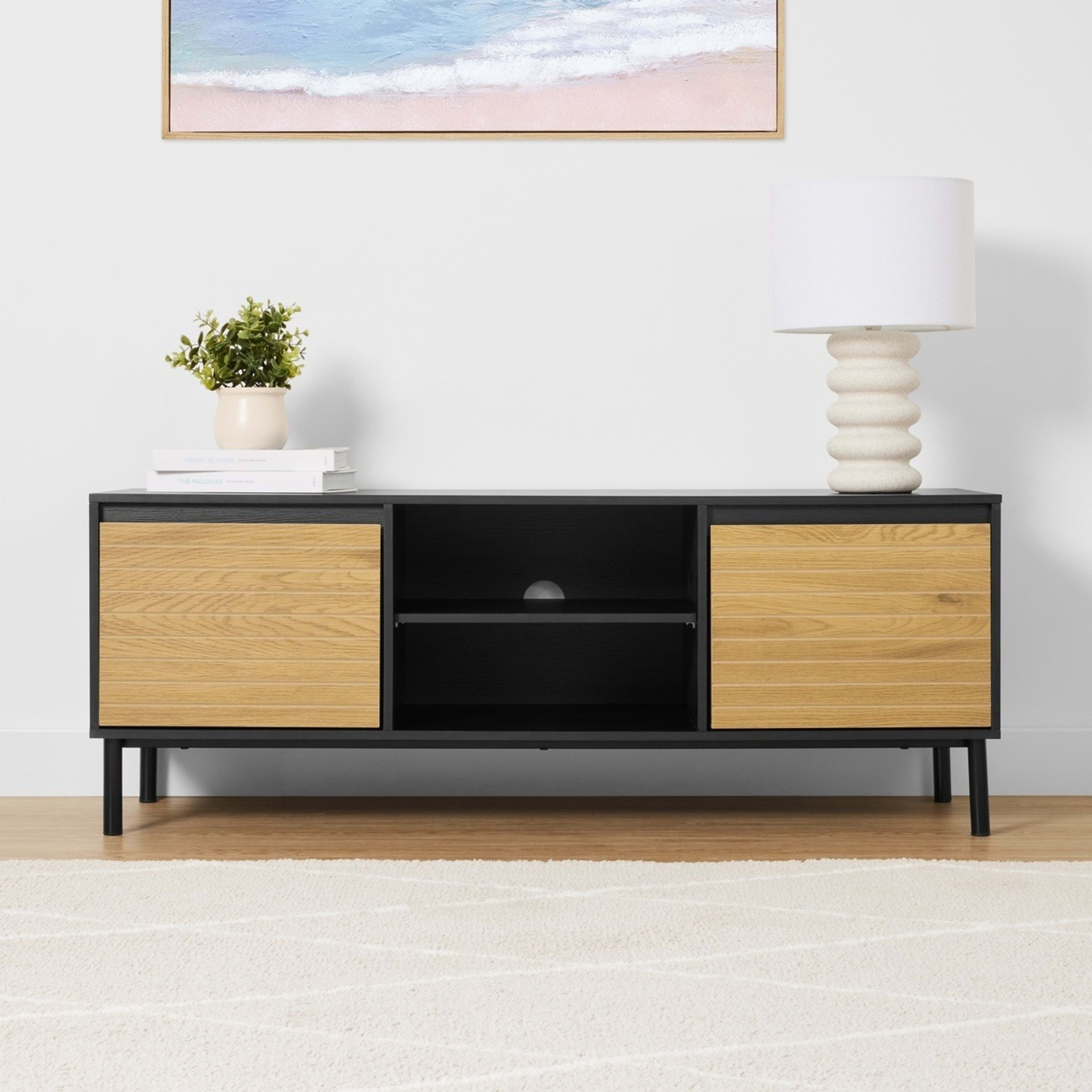 1 Levi Entertainment Unit