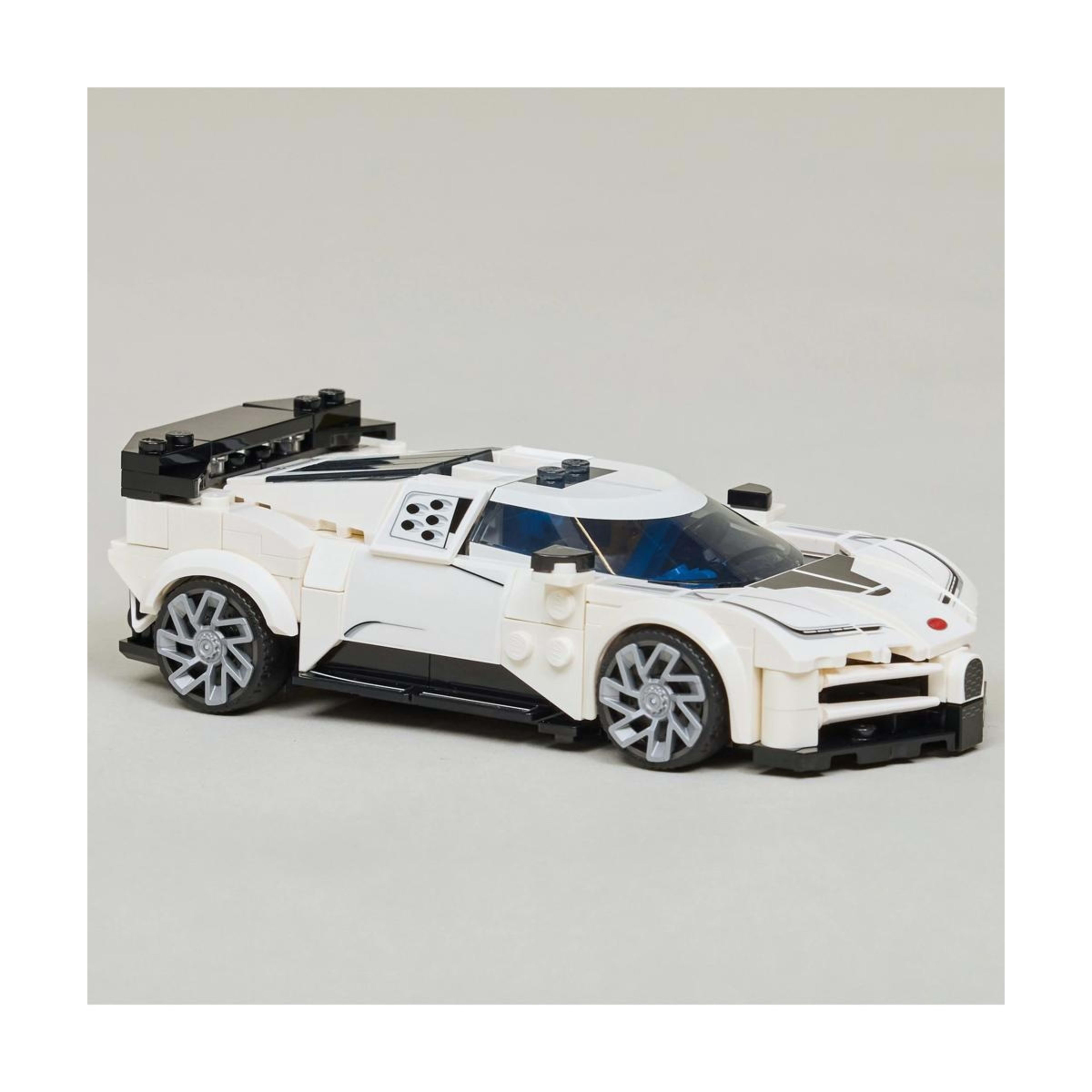 9 LEGO Speed Champions Bugatti Centodieci Hyper Sports Car 77240, 9 of 10