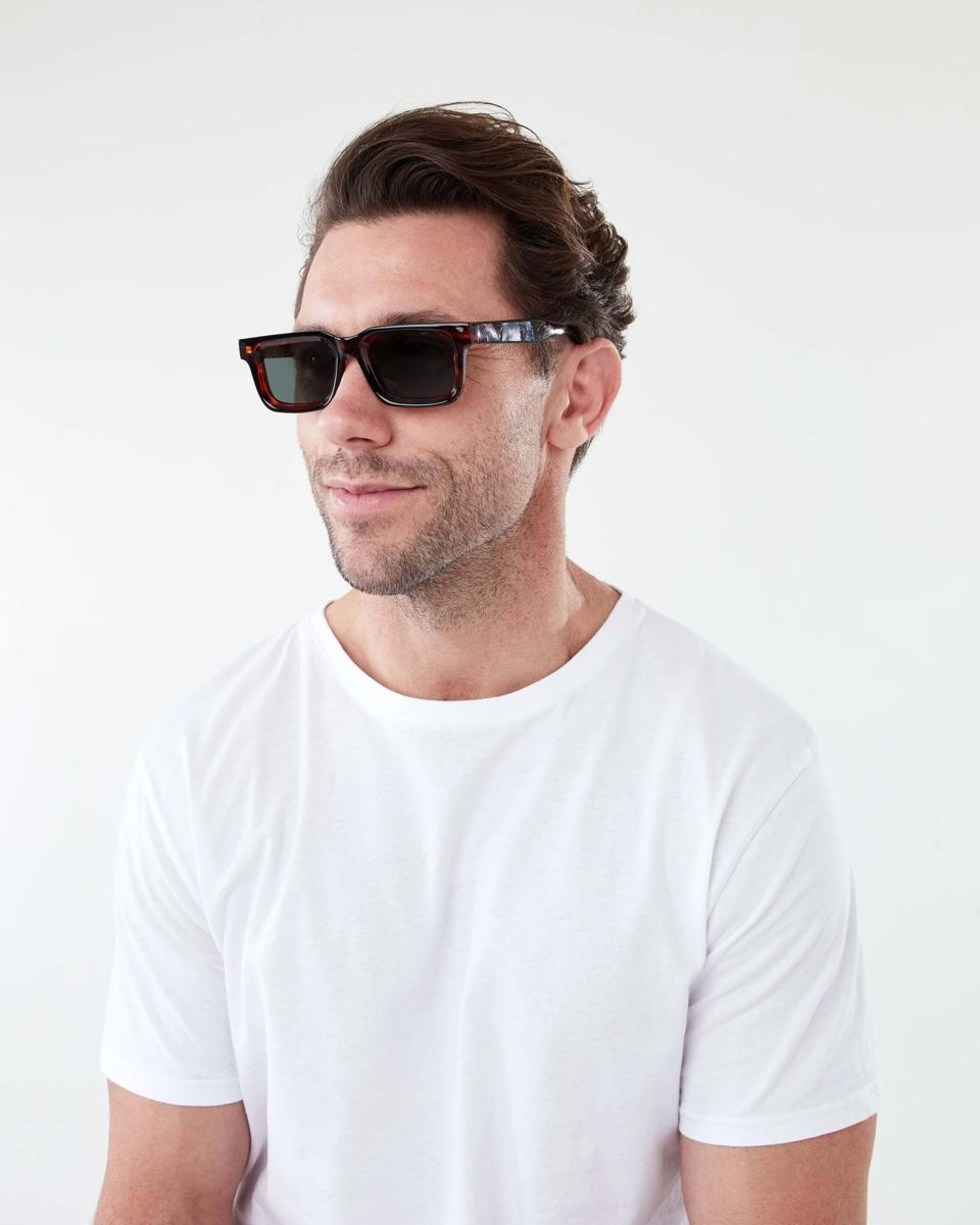 4 Classic Aviator Sunglasses Black, 4 of 4