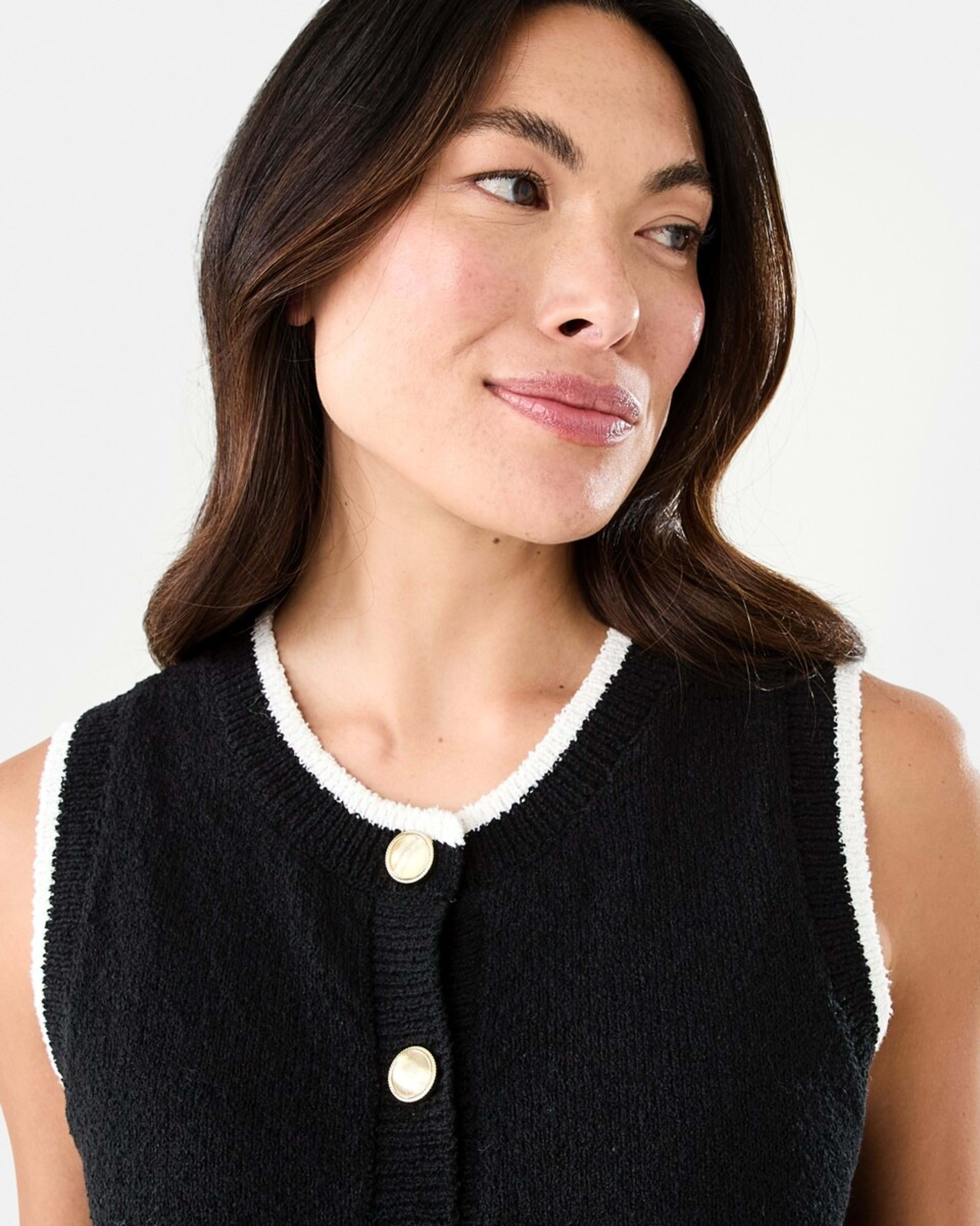 4 Contrast Button Vest Black, 4 of 7