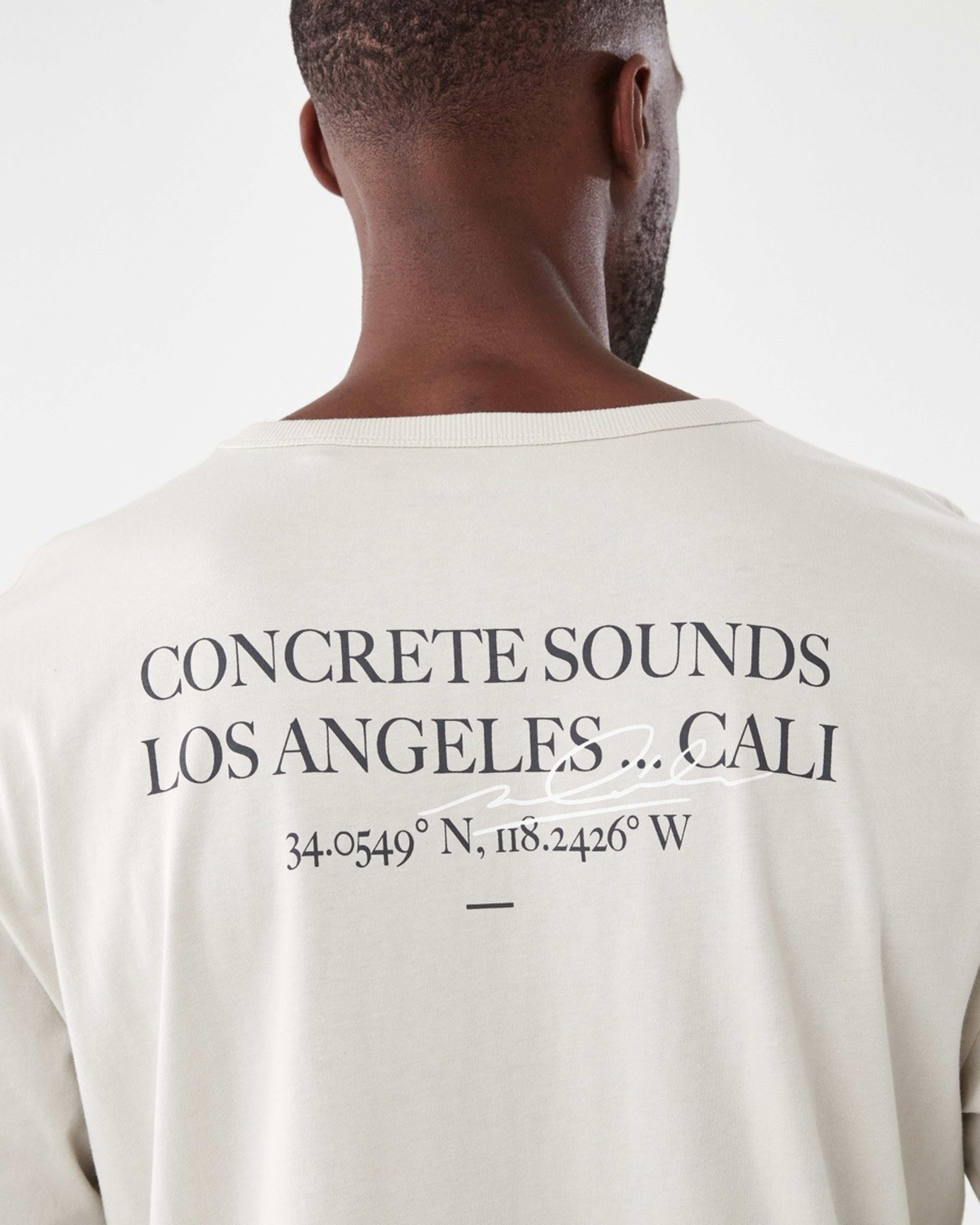 6 Oversized Graphic T-shirt Bge Dune, 6 of 6