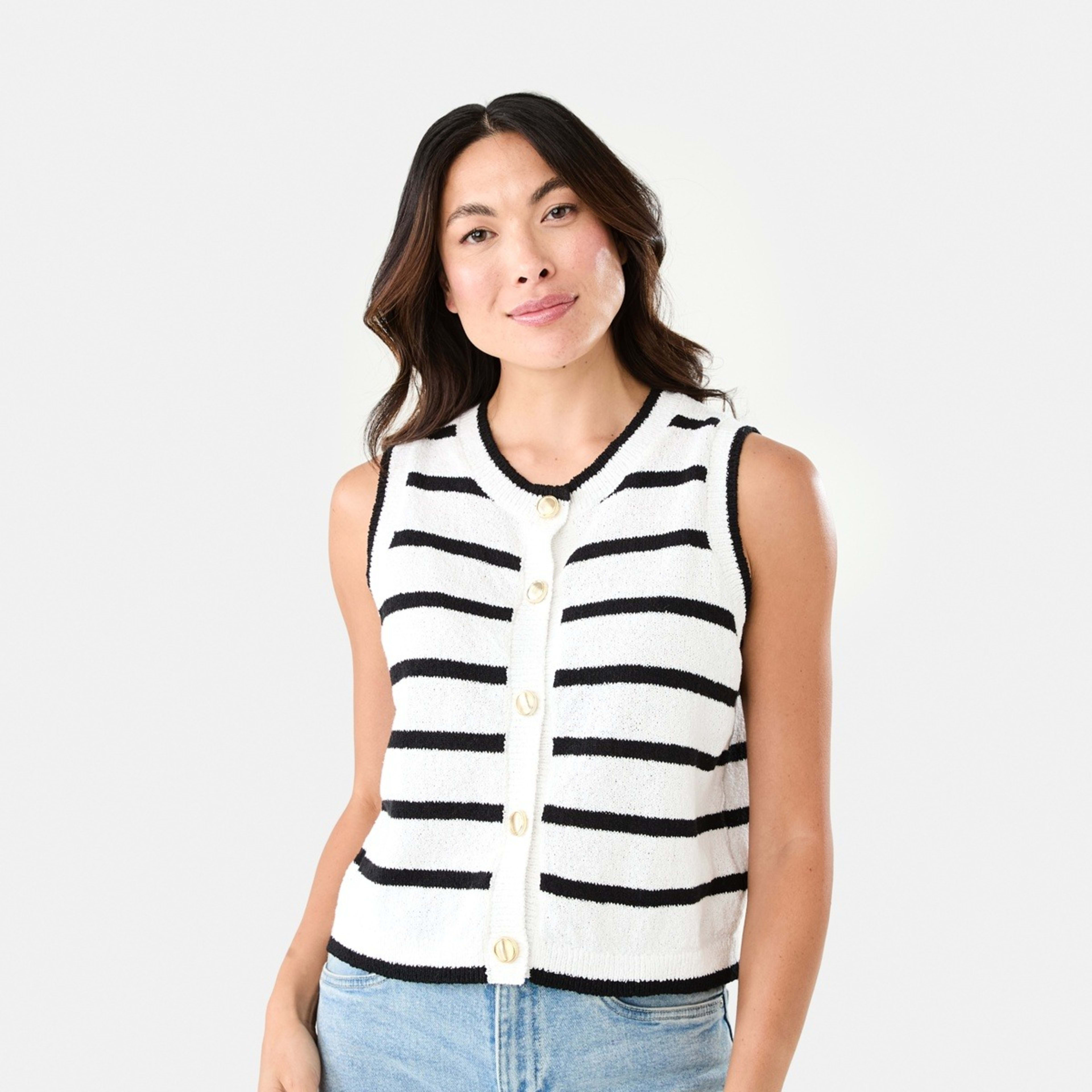 1 Contrast Button Vest Blck Strp, 1 of 8