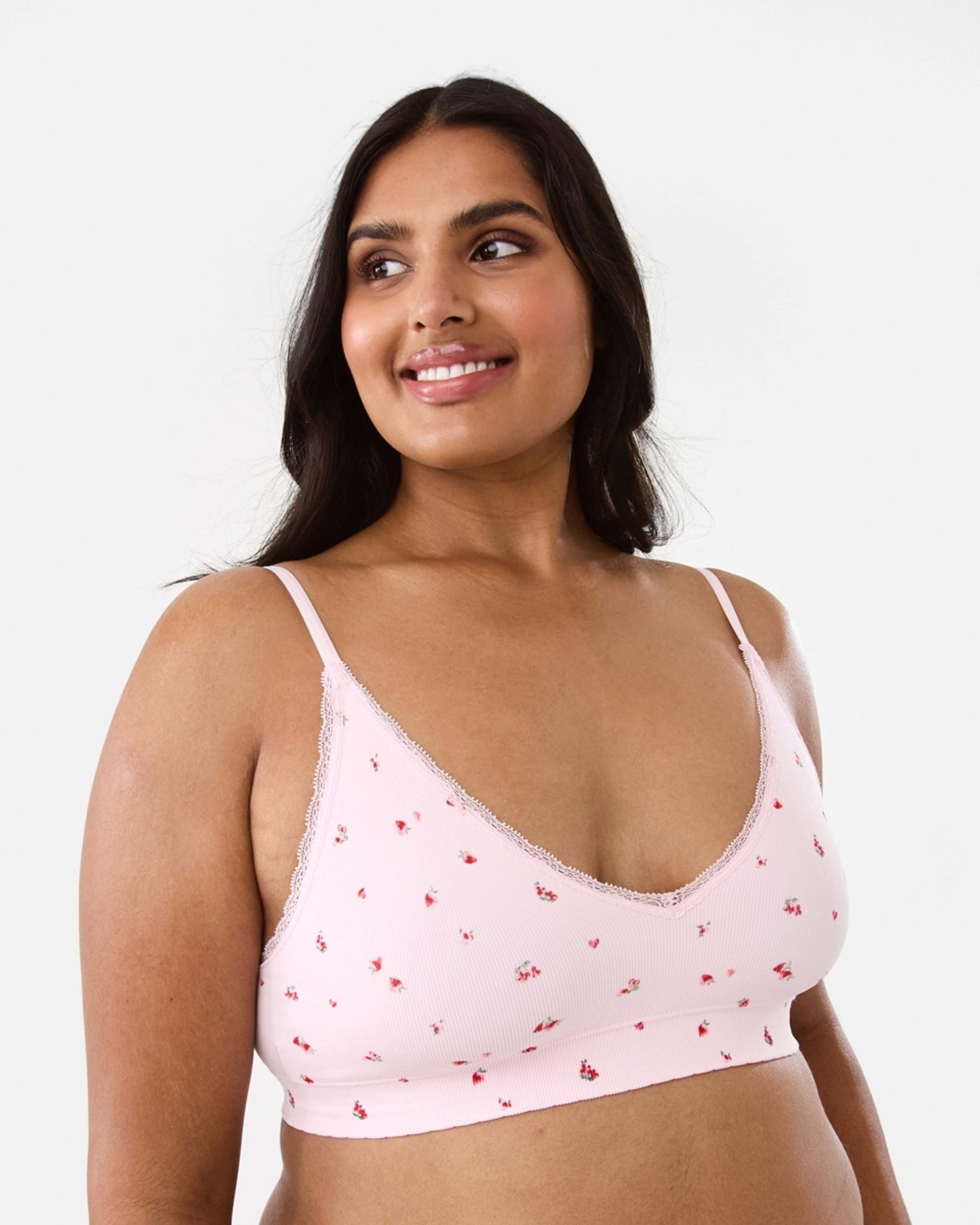 3 Seamfree Rib Bralette Love Frl, 3 of 10