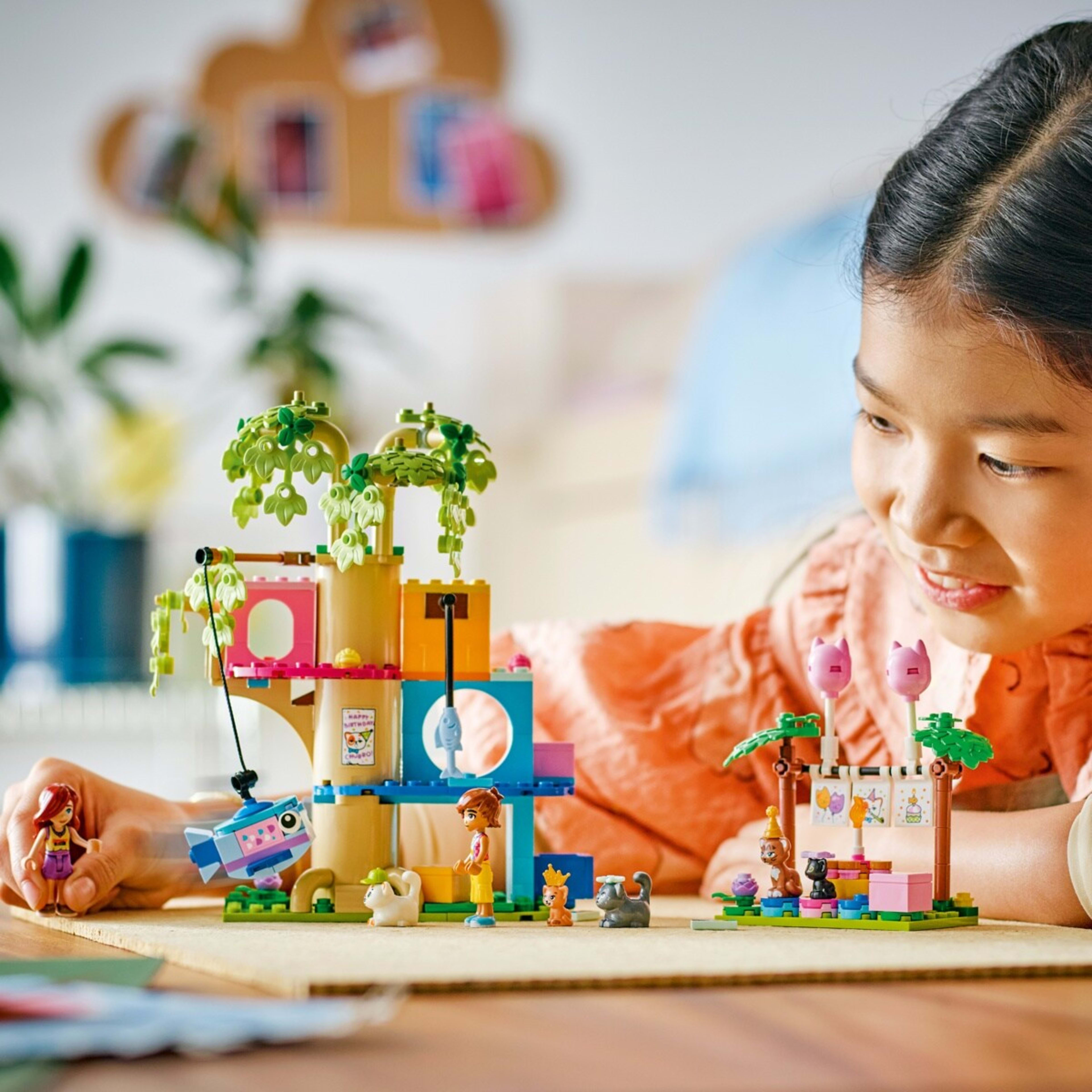 6 LEGO Friends Cat Birthday Party & Tree House 42666, 6 of 11