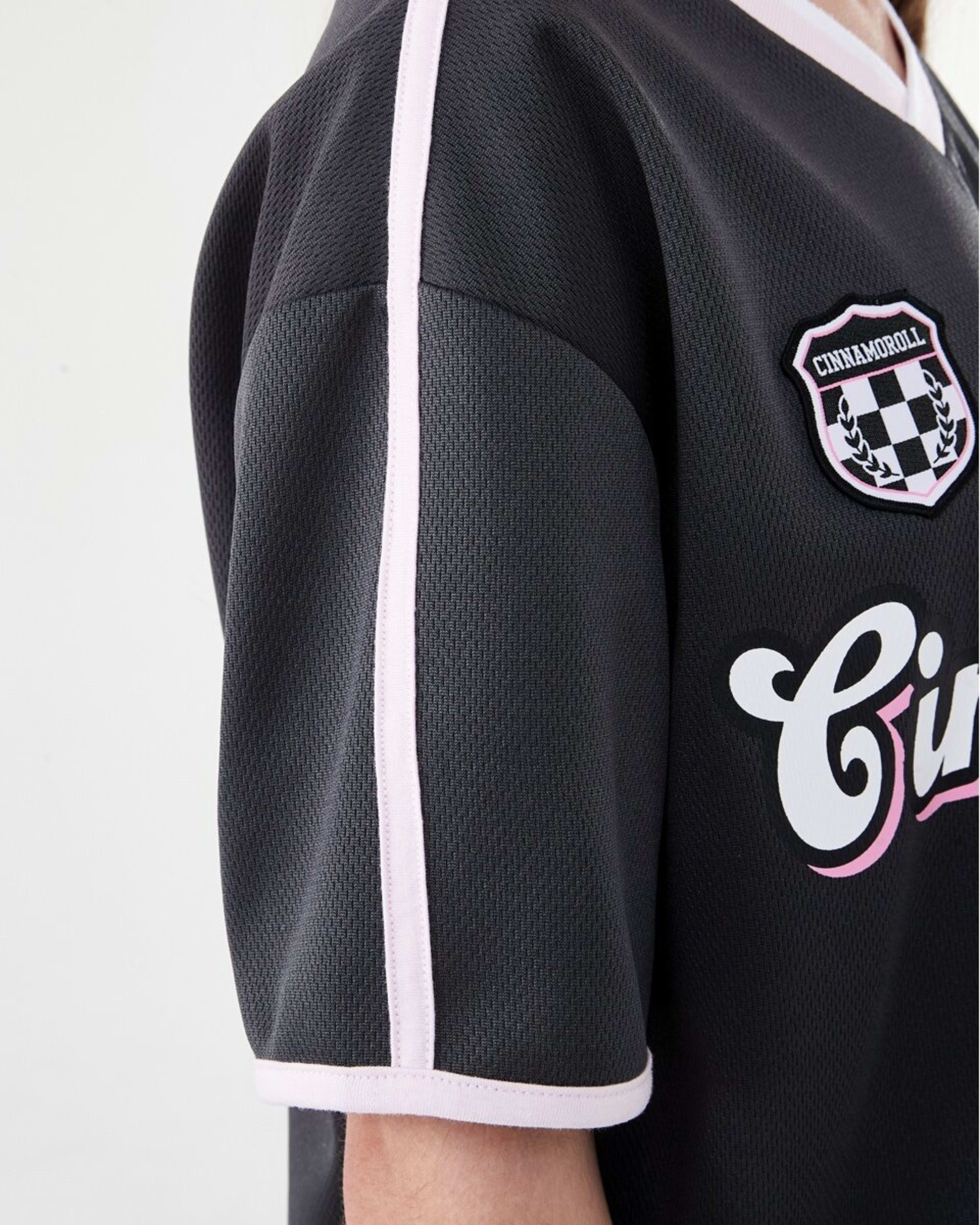 6 Cinnamoroll License Mesh V-Neck T-shirt Cinnamorol, 6 of 8