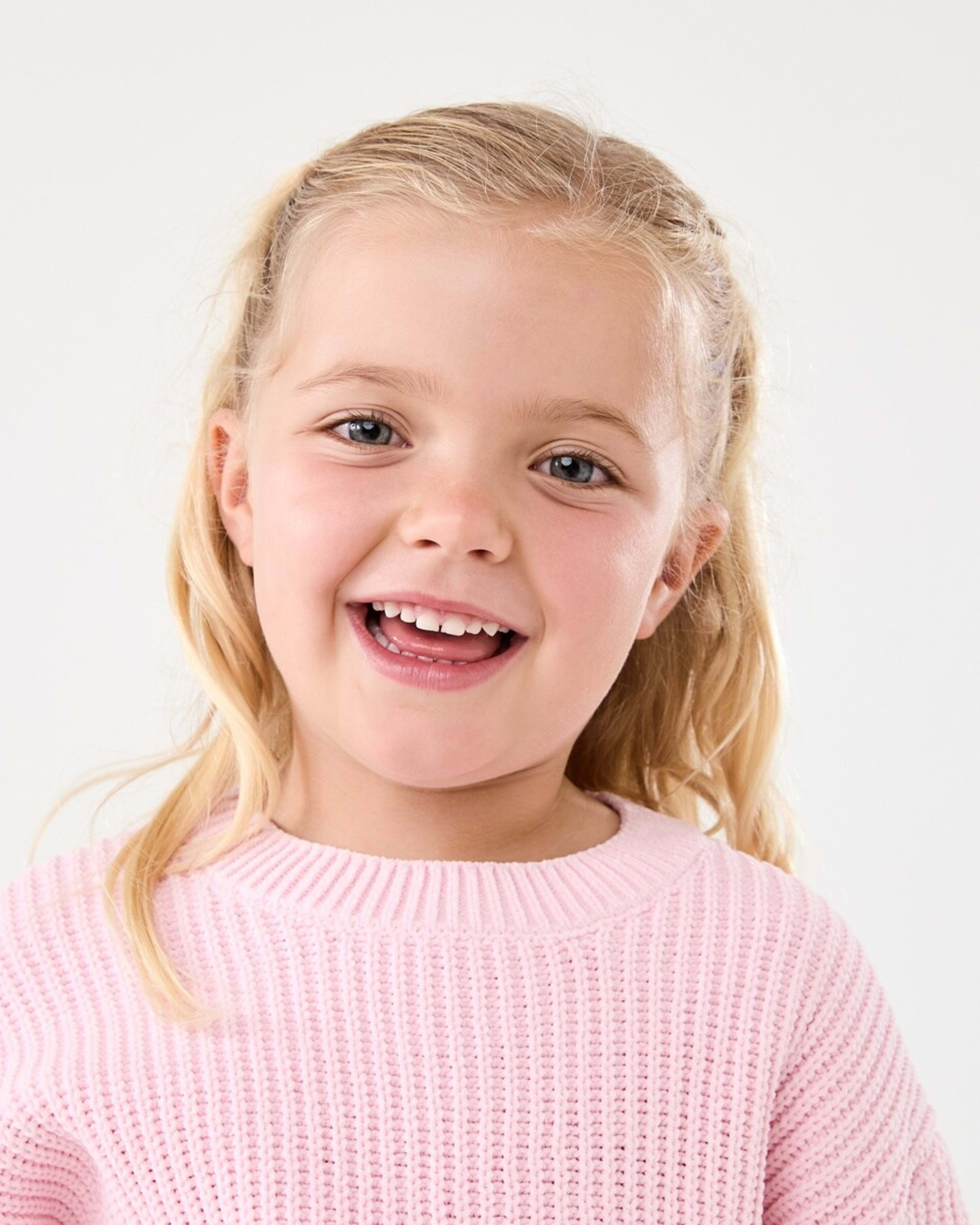 3 Chenille Knit Sweater Pearl Pink, 3 of 8
