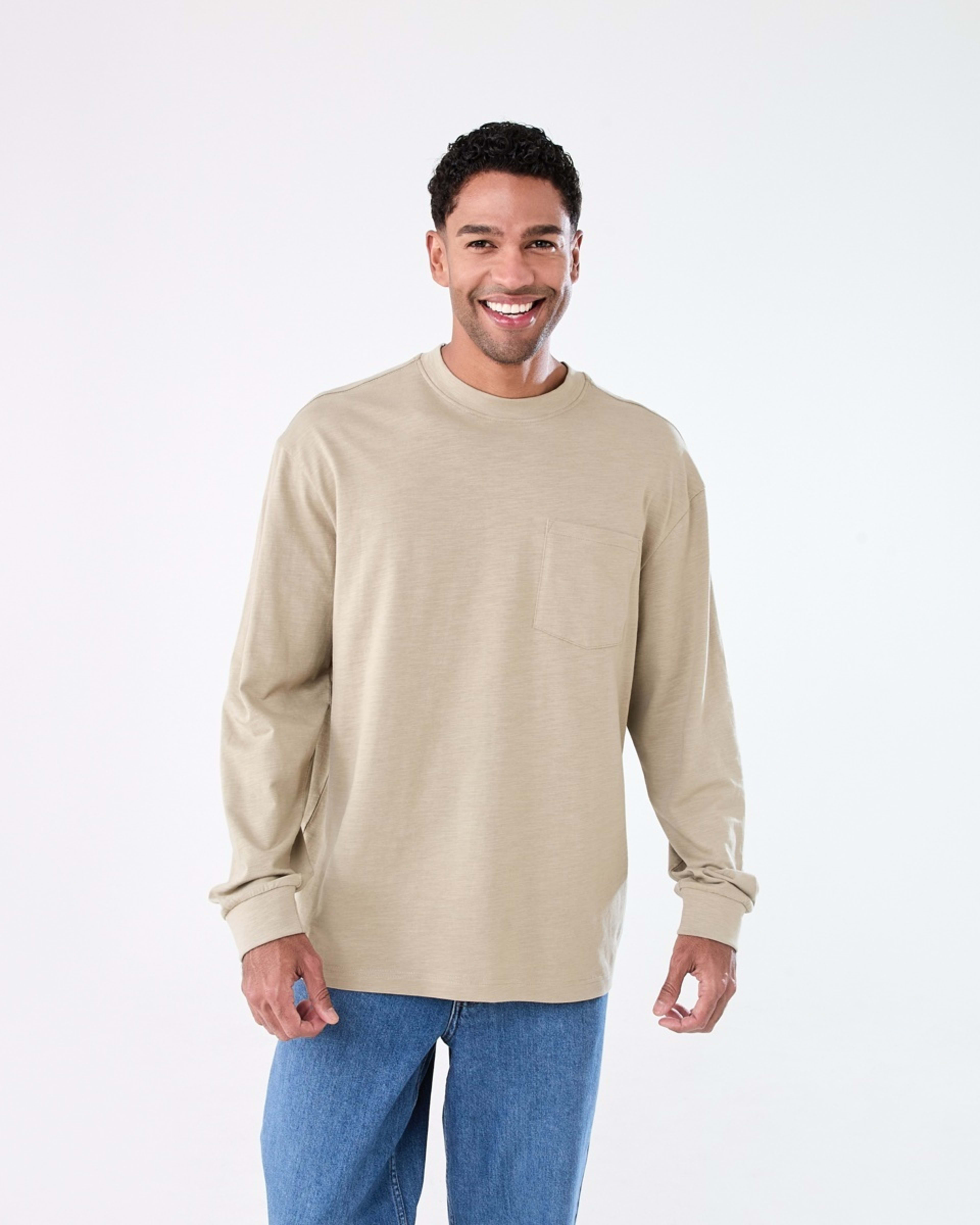 1 Long Sleeve Oversized Slub Pocket T-shirt ALUMINIUM, 1 of 6