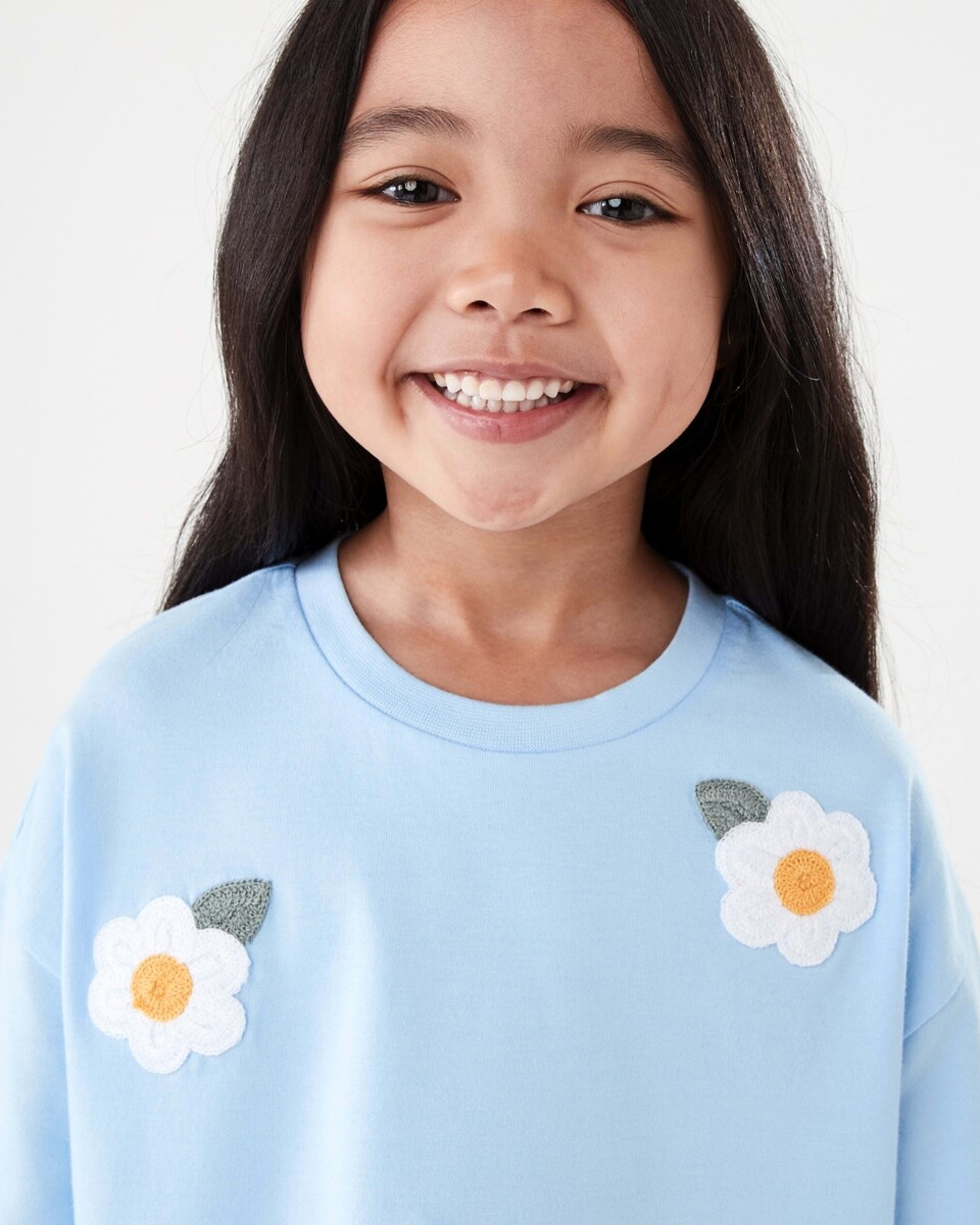 3 Short Sleeve Oversized Applique T-shirt Florals, 3 of 8