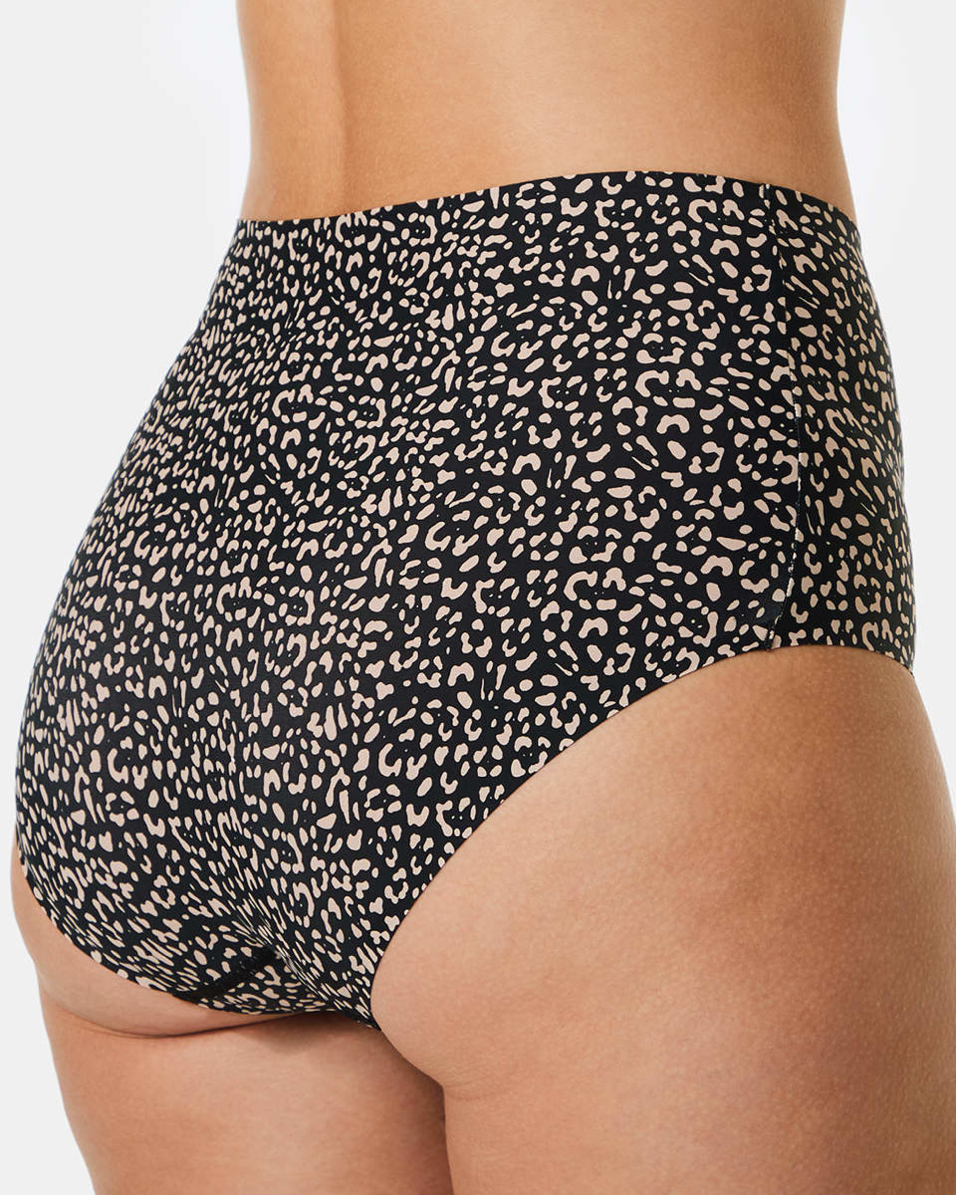 7 3 Pack Outta-Sight Full Briefs Animal, 7 of 9