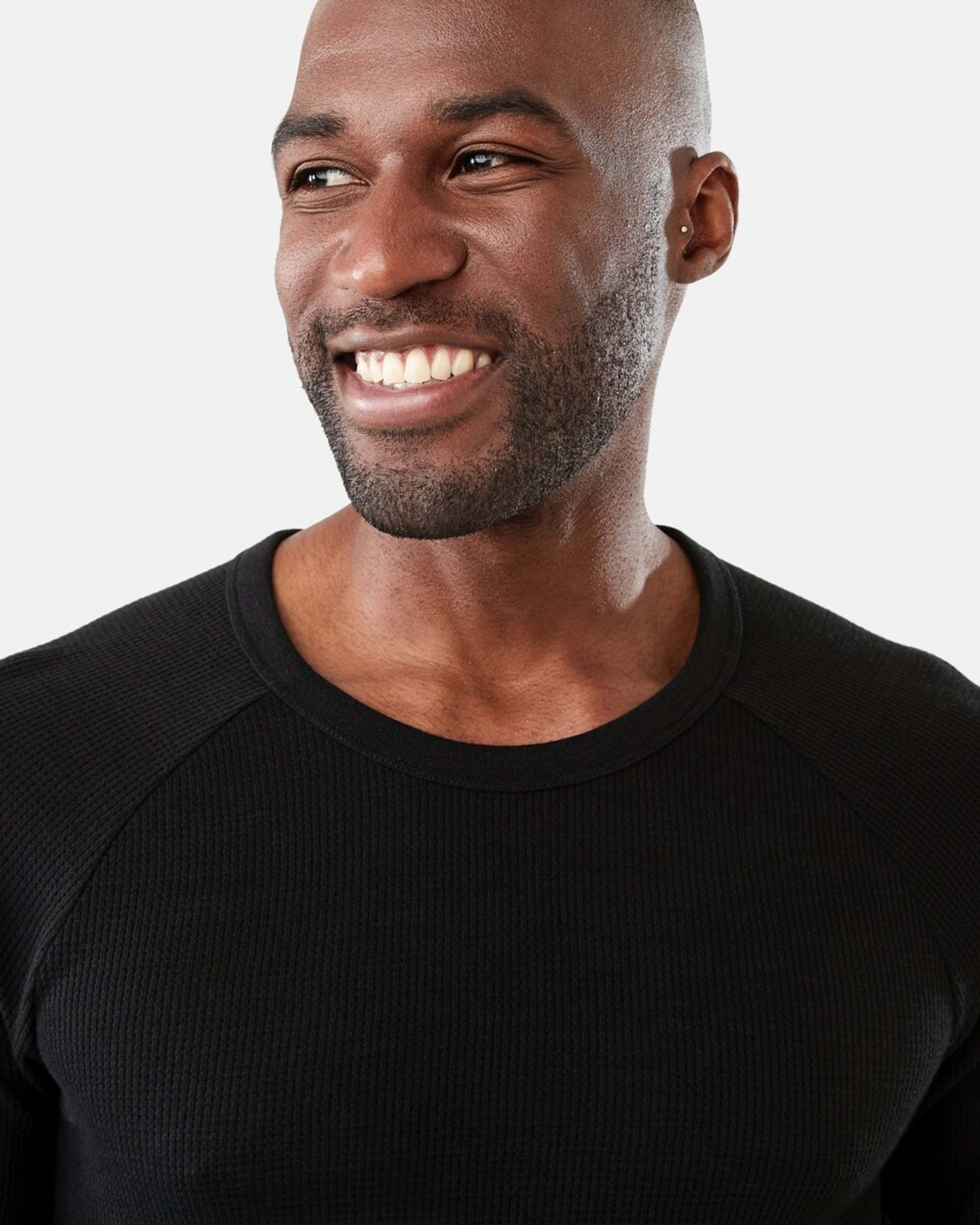 4 Short Sleeve Mini Waffle Thermal Top Black, 4 of 5