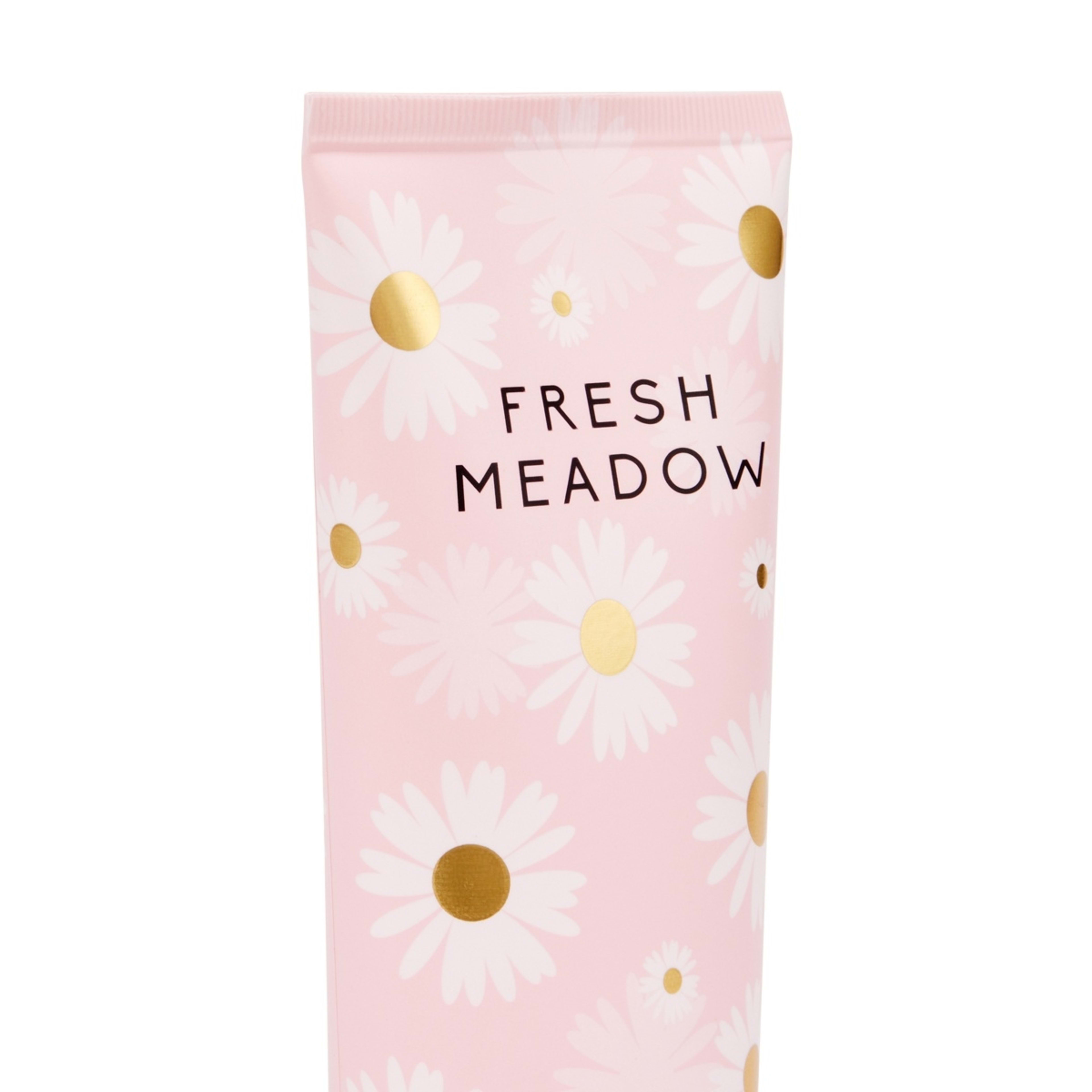 7 OXX Fragrance Fresh Meadow Gift Set, 7 of 8