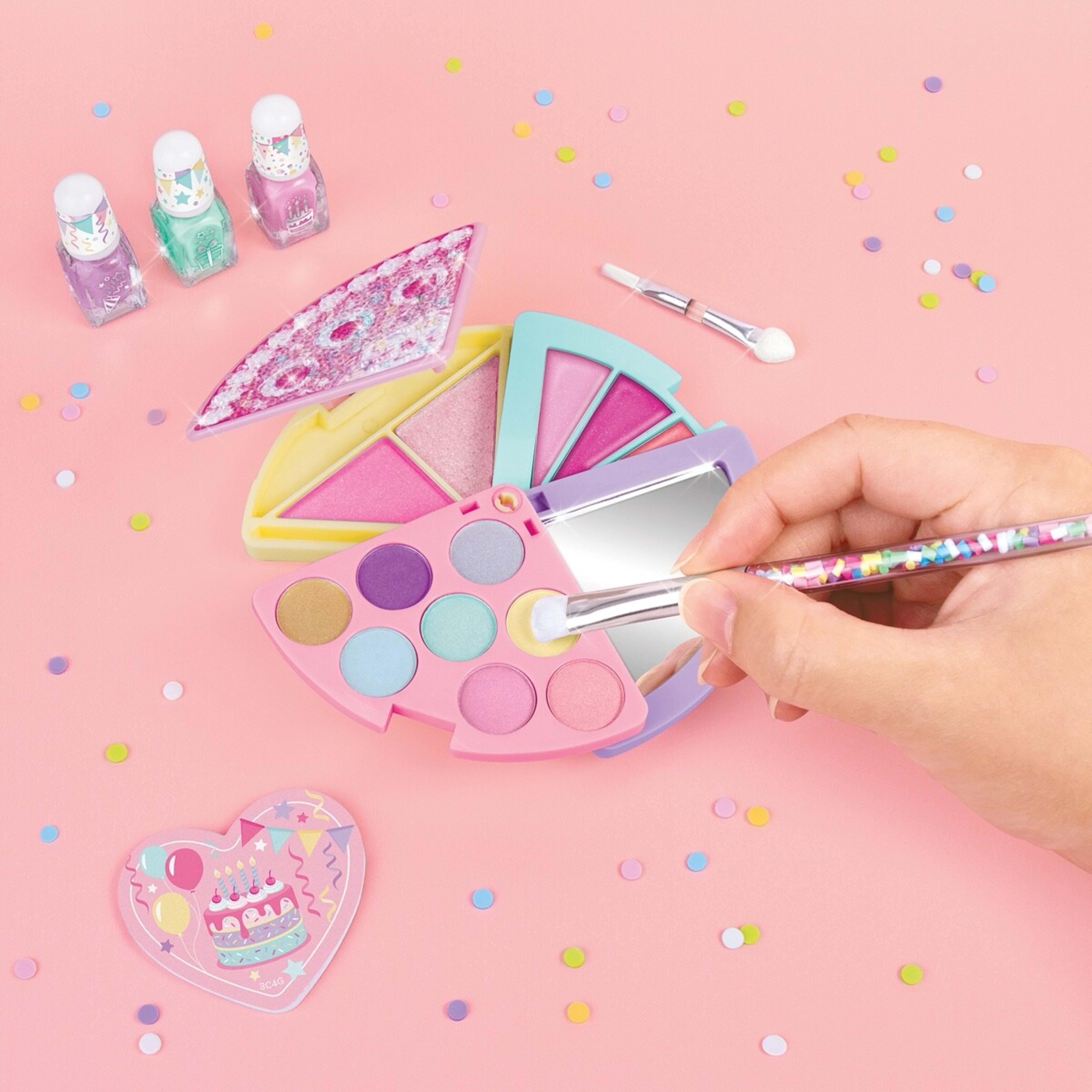 3 21 Piece Make It Real That Takes The Cake! Cosmetic Palette Playset, 3 of 4
