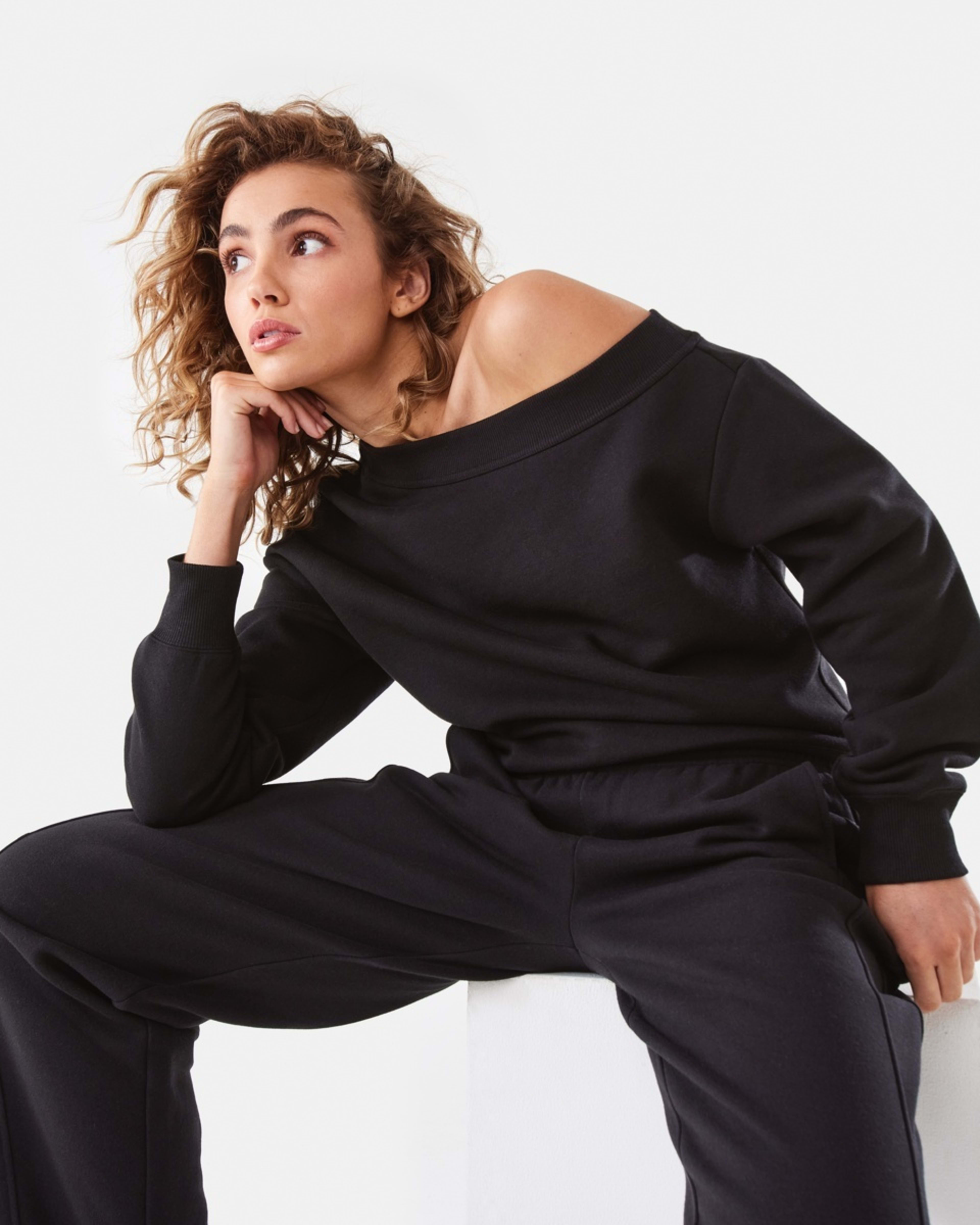 9 Off Shoulder Sweatshirt Black, 9 of 10