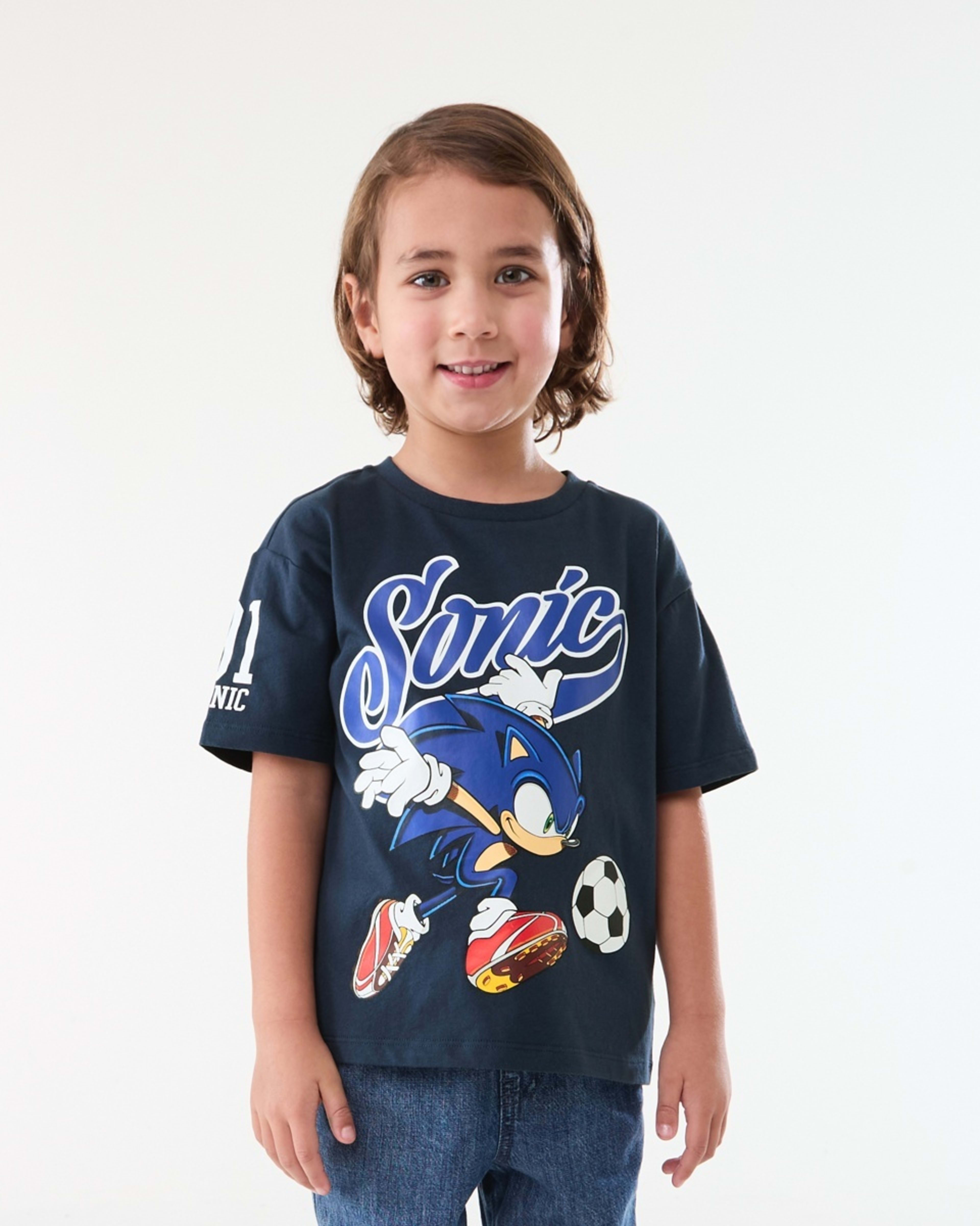 1 Sonic License T-shirt SONIC PLAYS SOCCER, 1 of 8