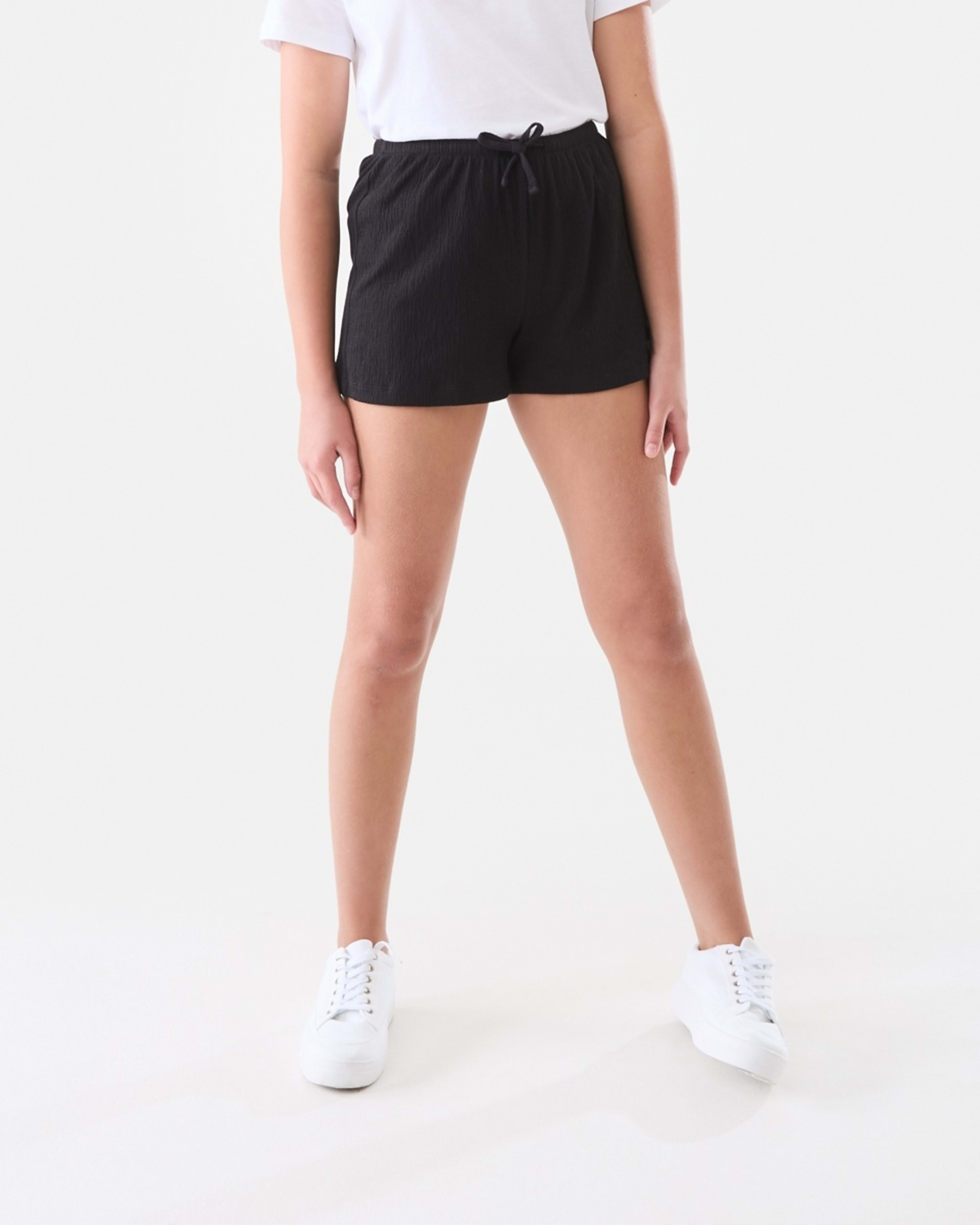 1 Crinkle Shorts Black, 1 of 6