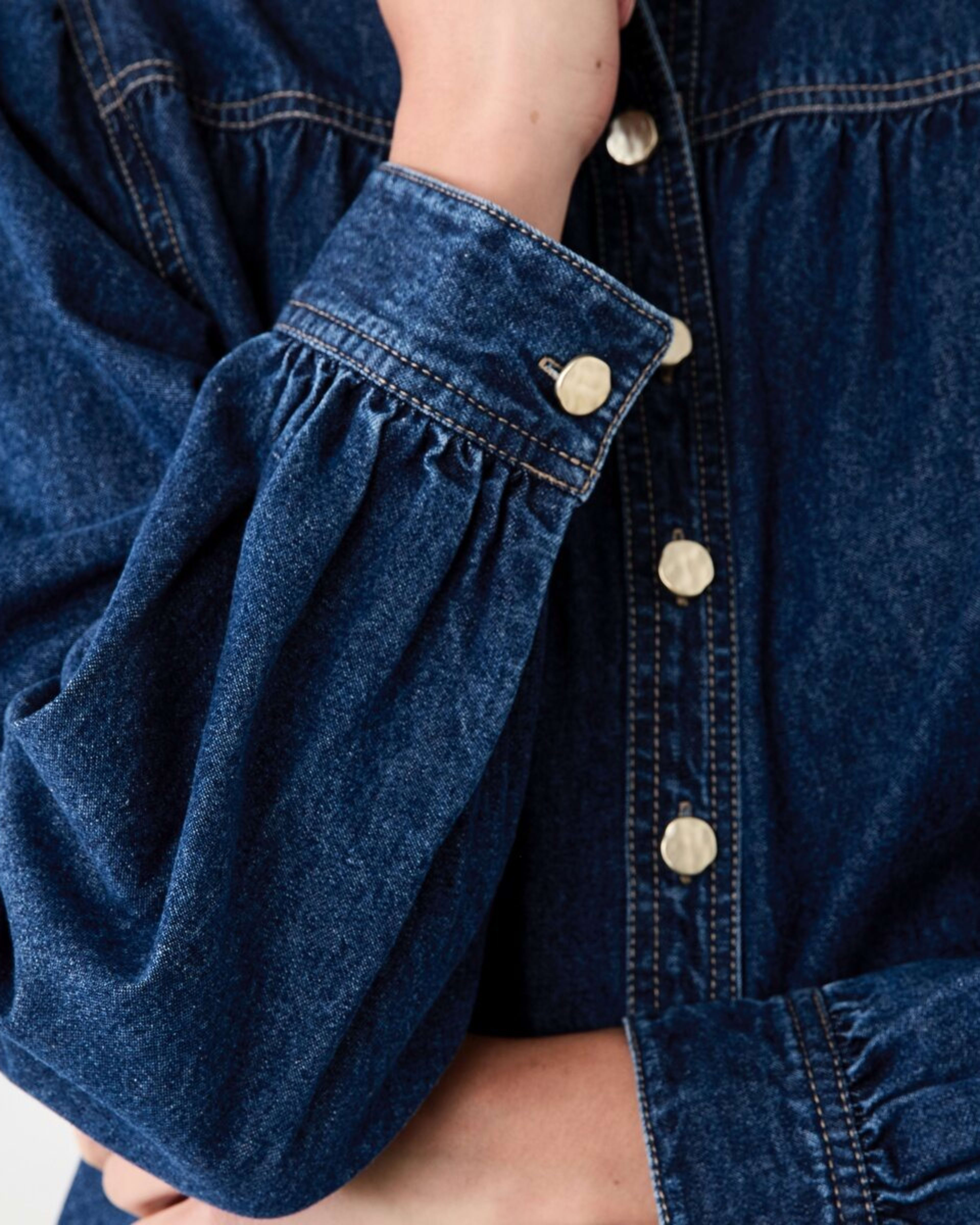 7 Long Balloon Sleeve Top Dark Wash, 7 of 7