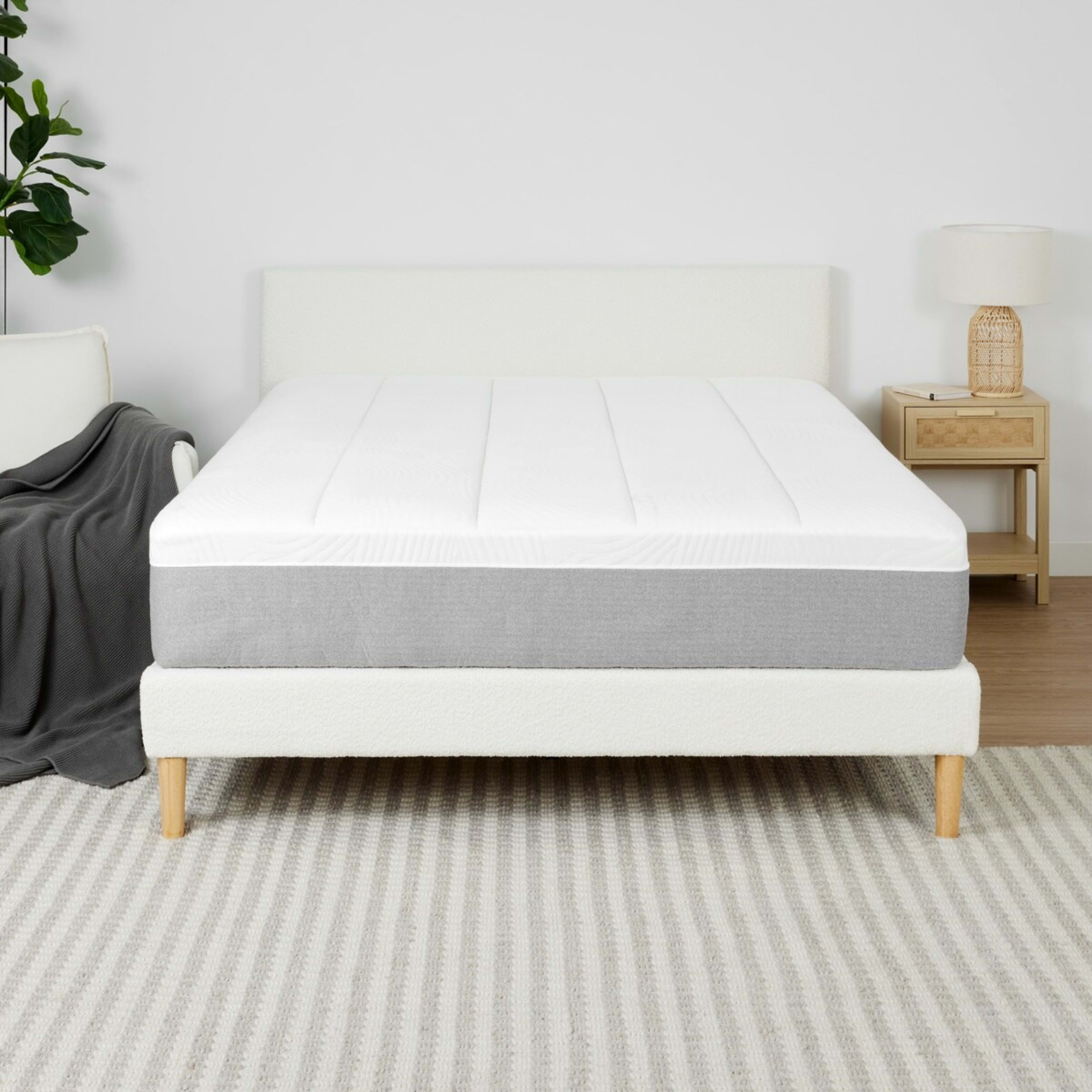 1 King Bed Hybrid Mattress, 1 of 6