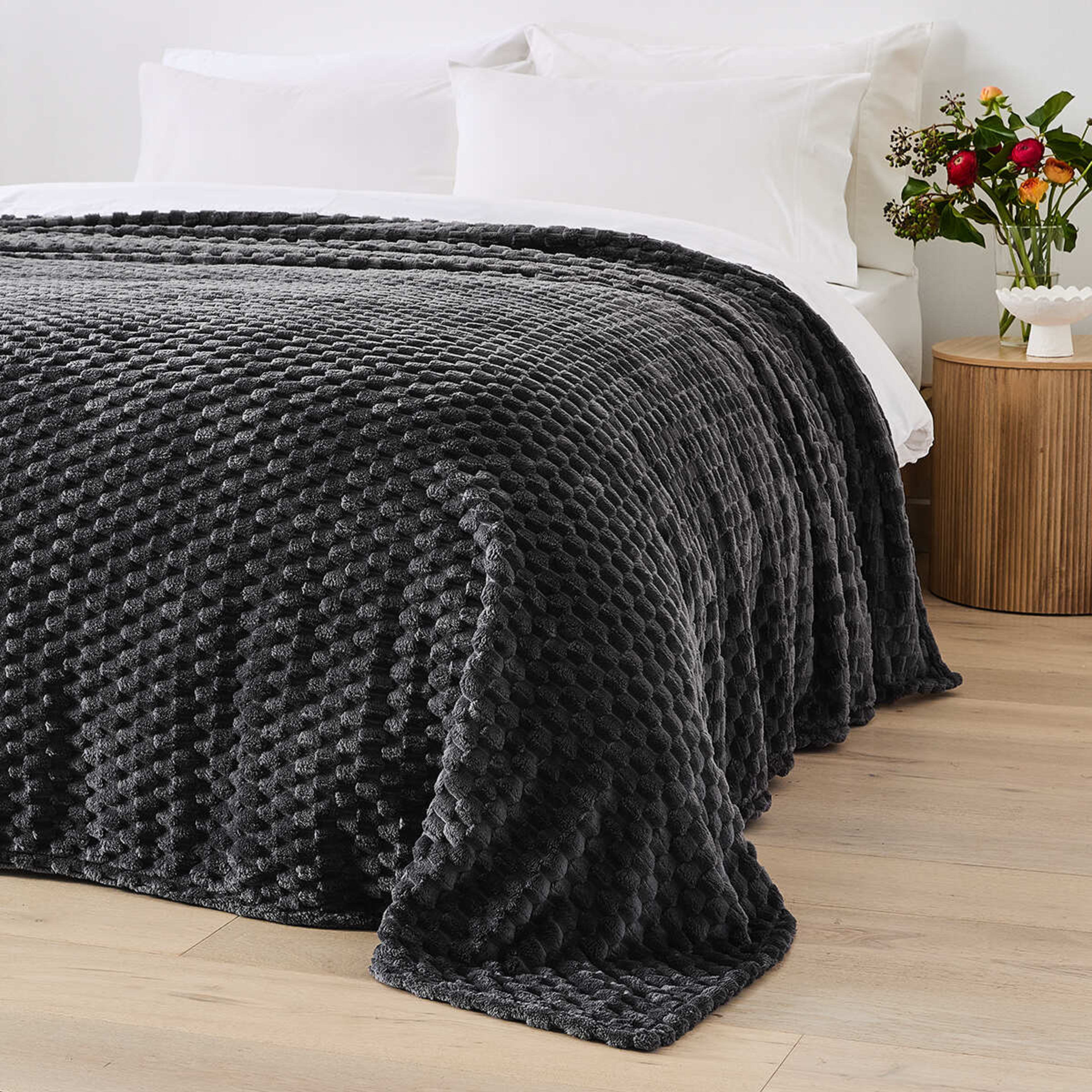 3 Soft Jacquard Blanket - Double/Queen Bed, Charcoal, 3 of 6